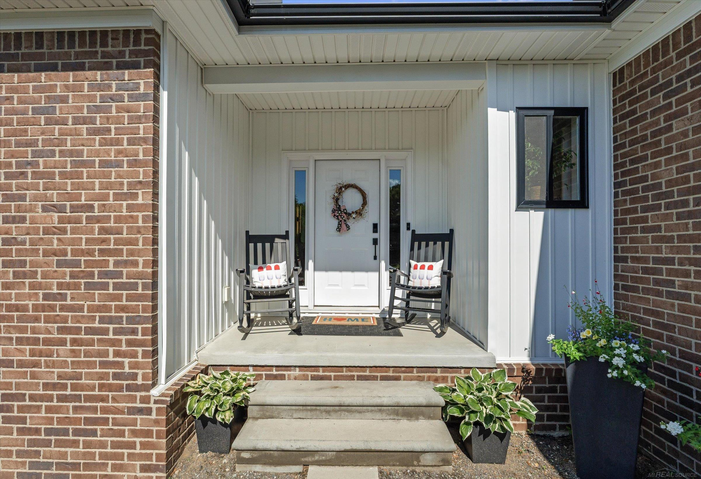 370 Windridge Lane, Ortonville, MI 48462 — Photo 3