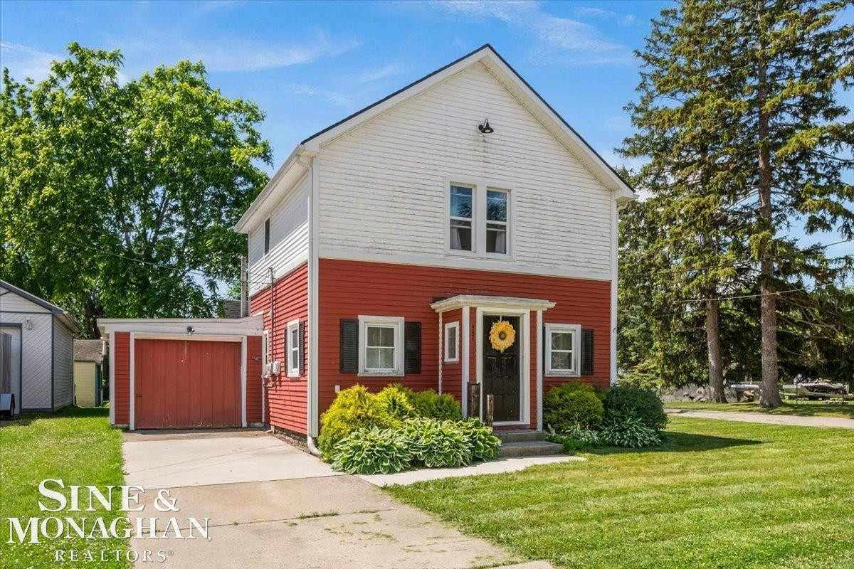 447 Ruskin Drive, Algonac, MI 48001 — front exterior