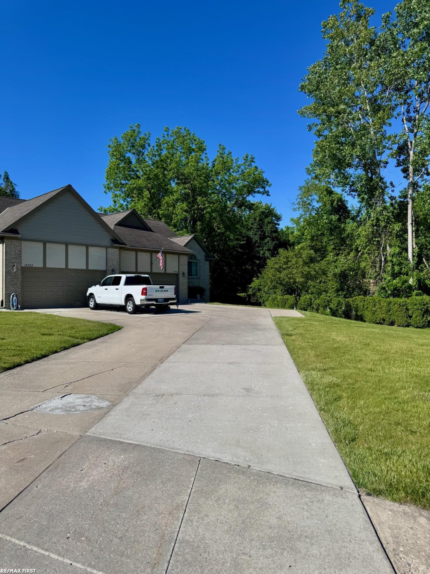 15330 Pebble Pointe Court, Clinton Twp, MI 48038 — Photo 3