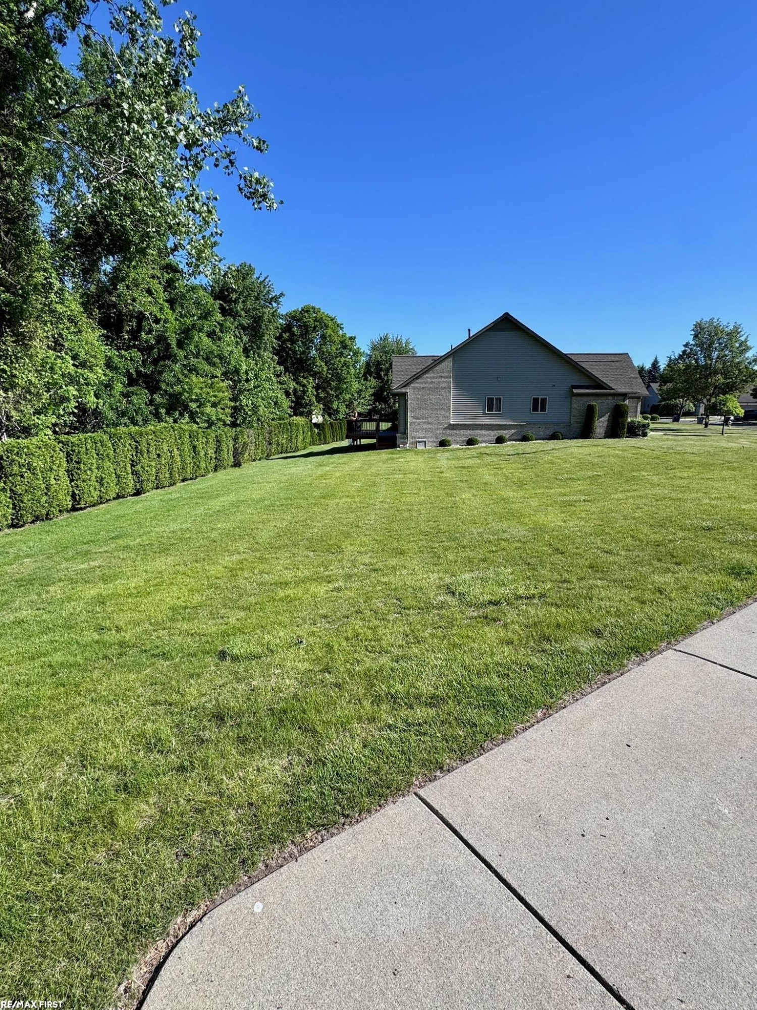 15330 Pebble Pointe Court, Clinton Twp, MI 48038 — Photo 25