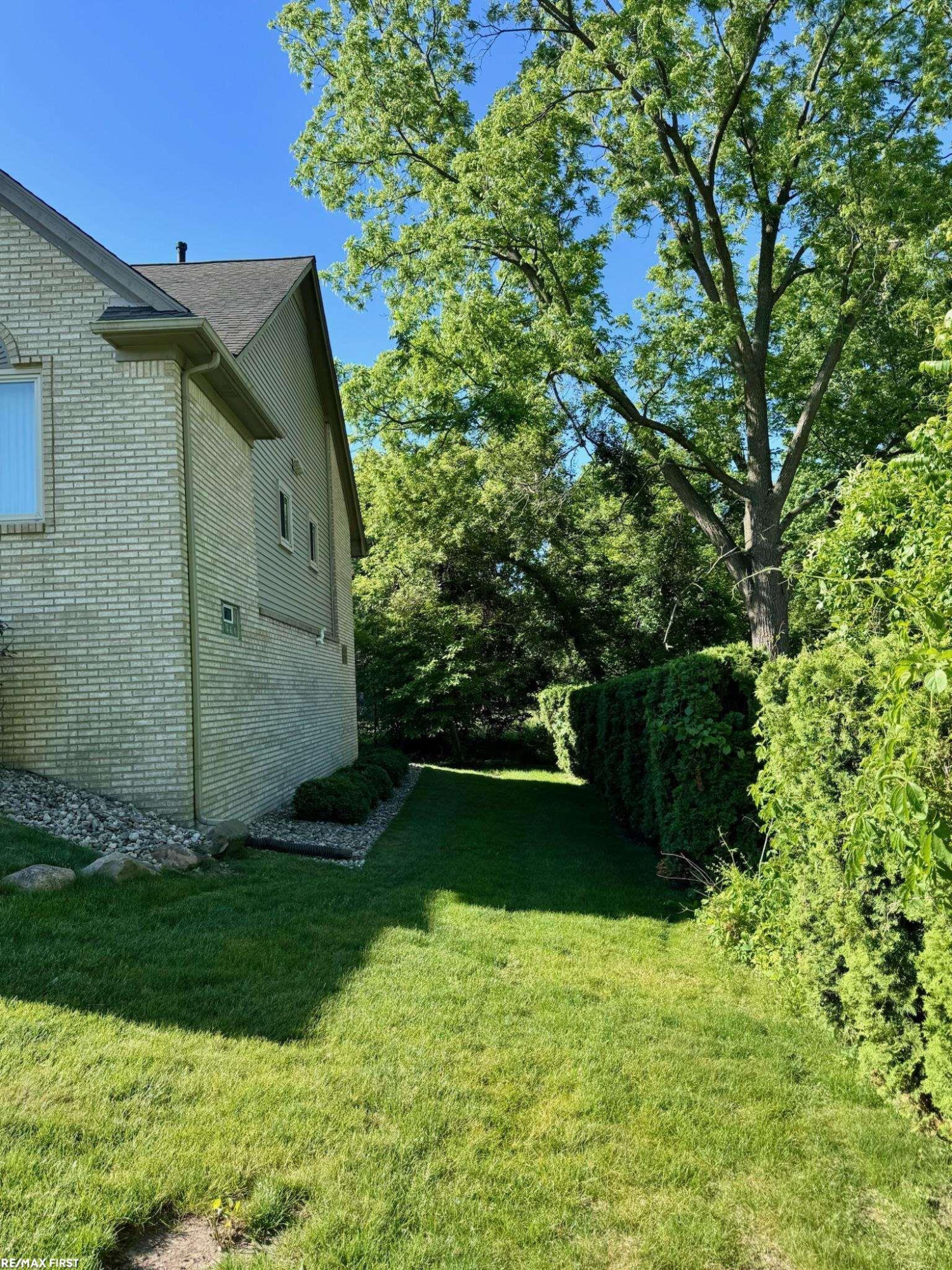 15330 Pebble Pointe Court, Clinton Twp, MI 48038 — Photo 28