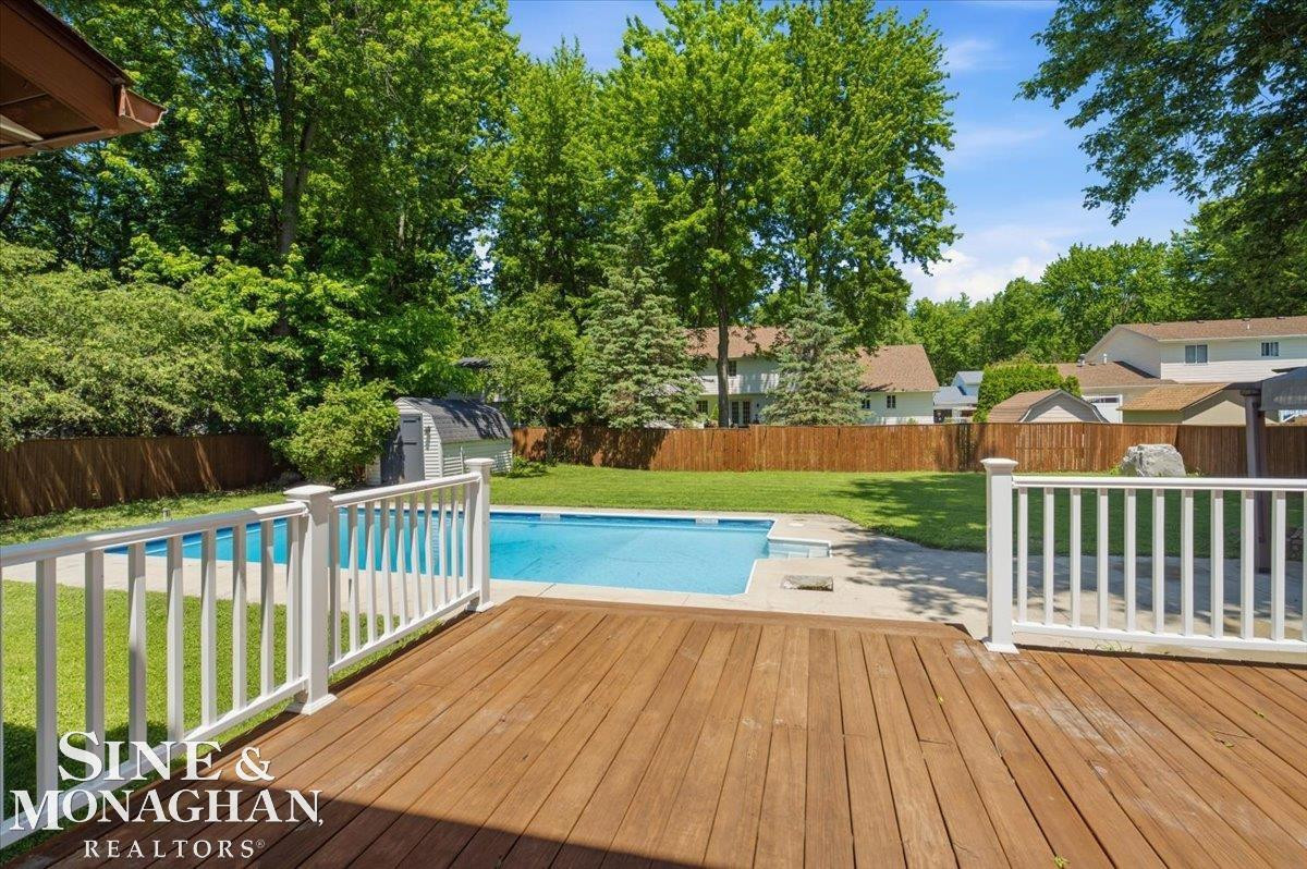 360 Constitution Avenue, Marysville, MI 48040 — Photo 5