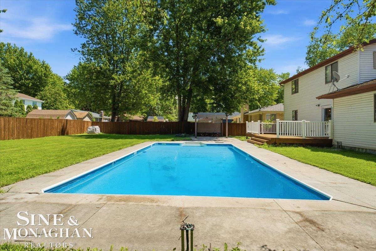 360 Constitution Avenue, Marysville, MI 48040 — Photo 6