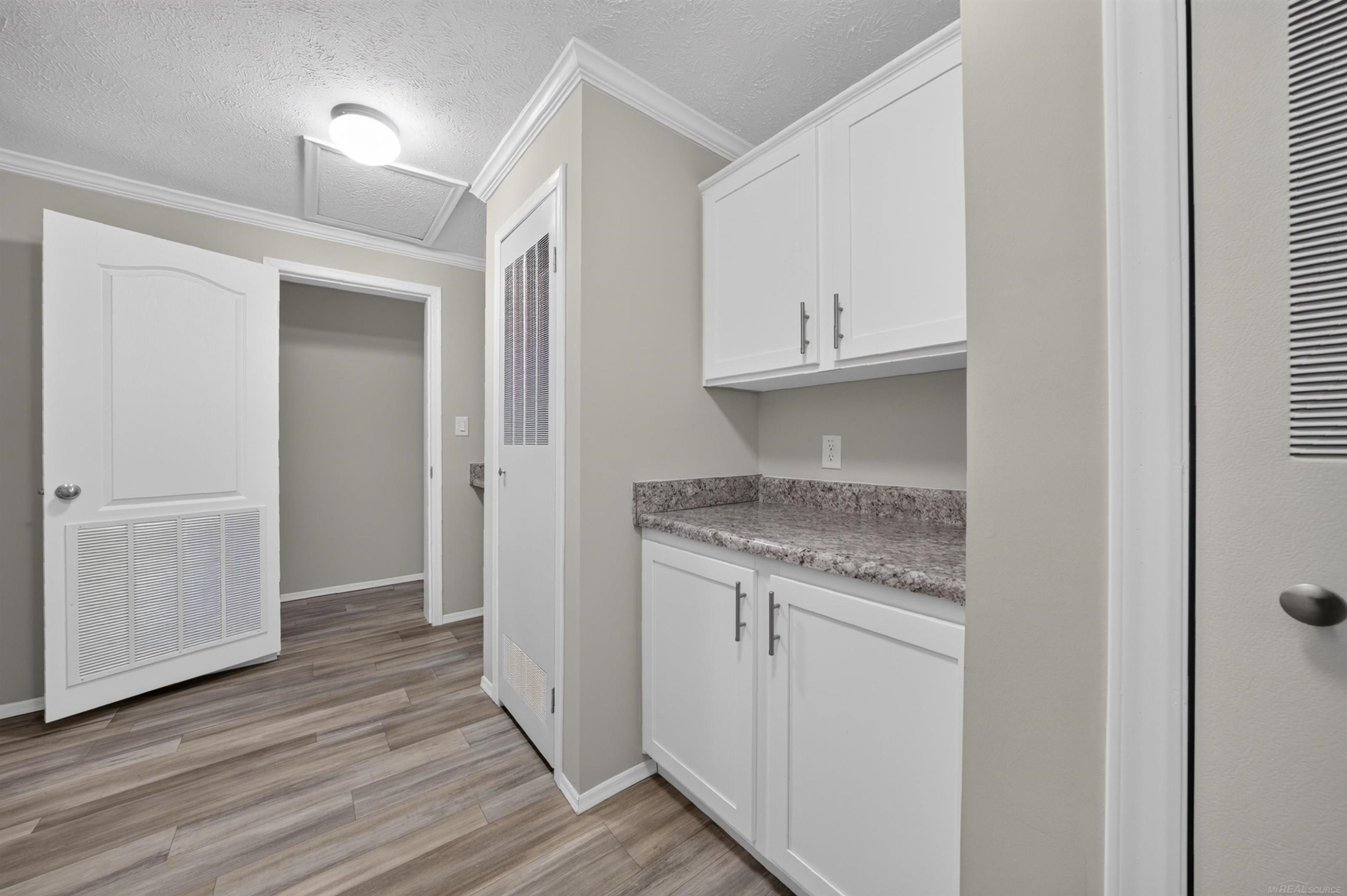 262 Riviera Drive, Lapeer, MI 48446 — Photo 8