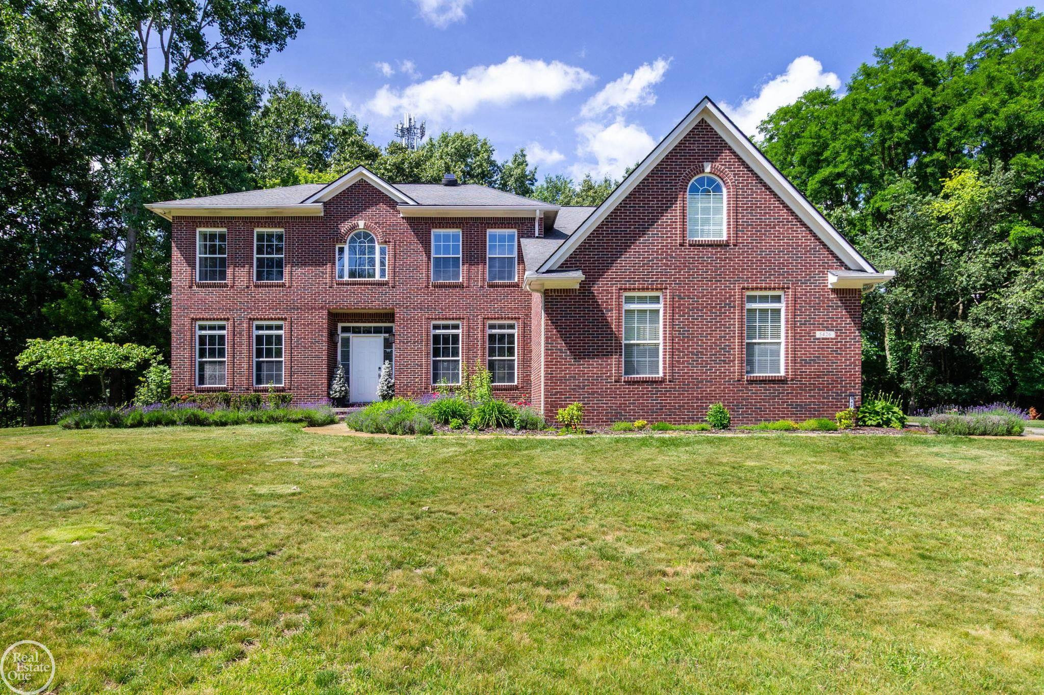 5426 Murray Court, Waterford, MI 48327