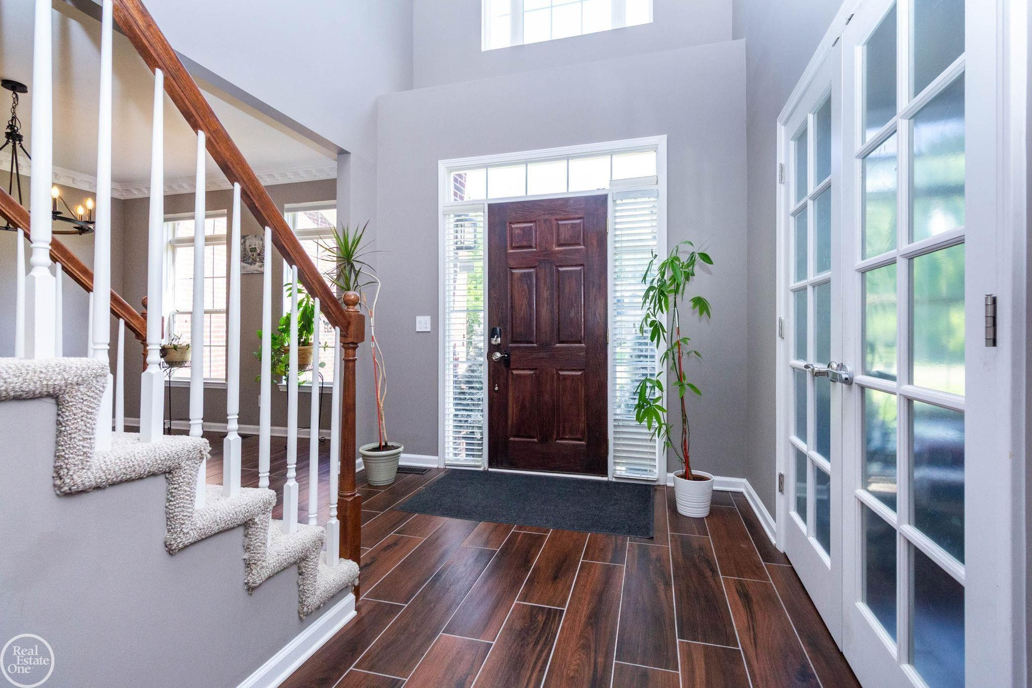 5426 Murray Court, Waterford, MI 48327 — Photo 5