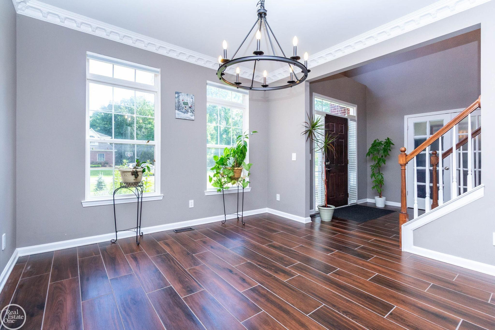 5426 Murray Court, Waterford, MI 48327 — Photo 15