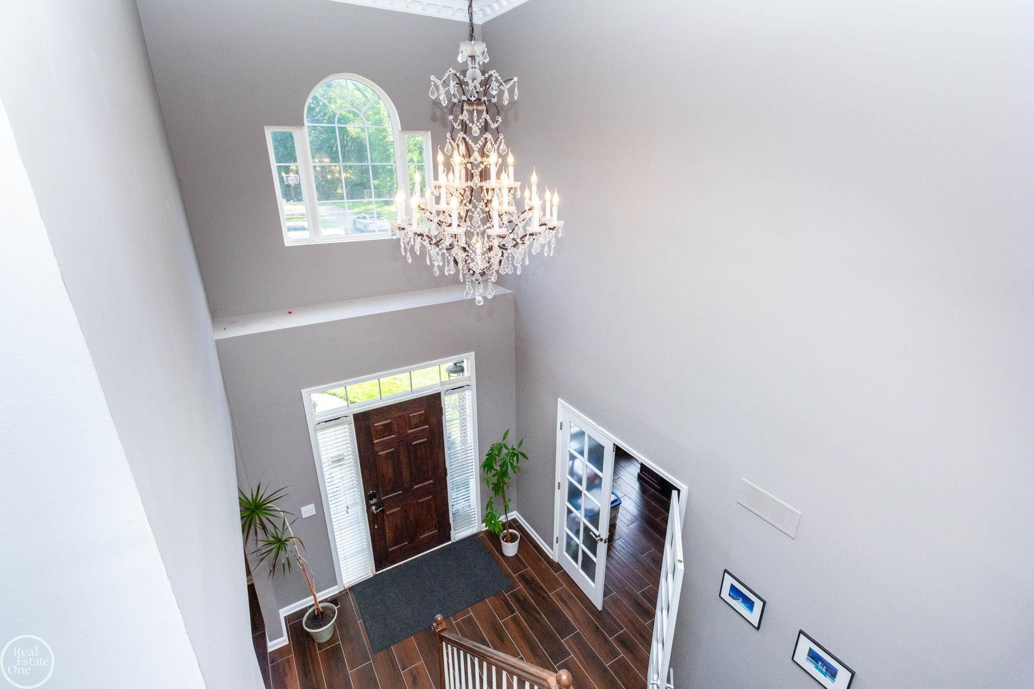 5426 Murray Court, Waterford, MI 48327 — Photo 21