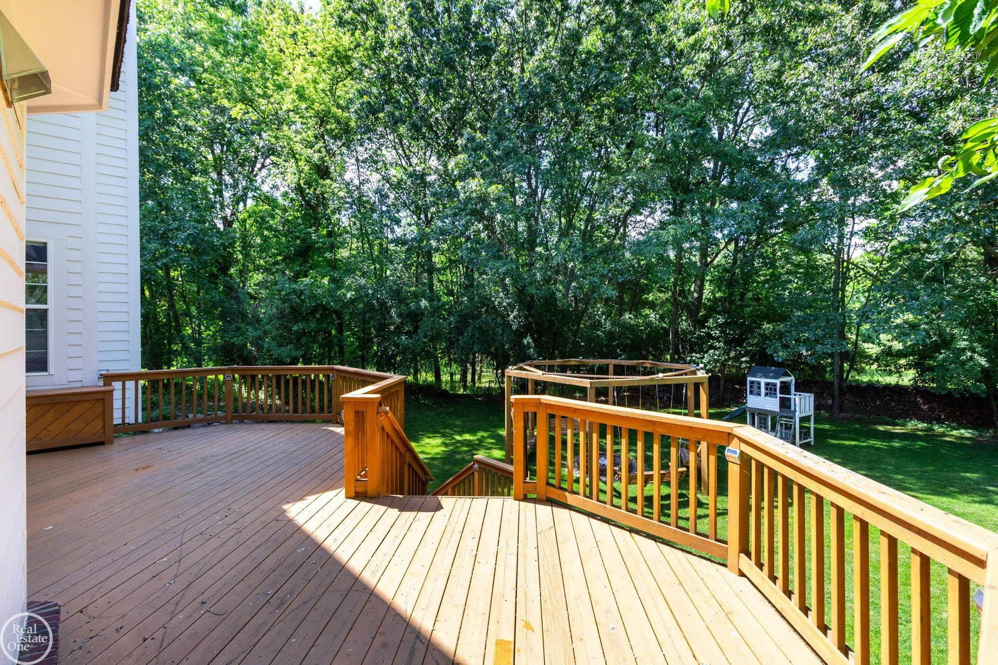 5426 Murray Court, Waterford, MI 48327 — Photo 77