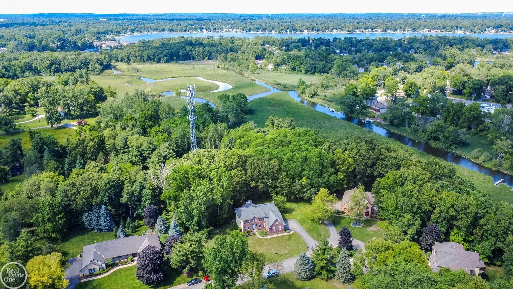 5426 Murray Court, Waterford, MI 48327 — Photo 88