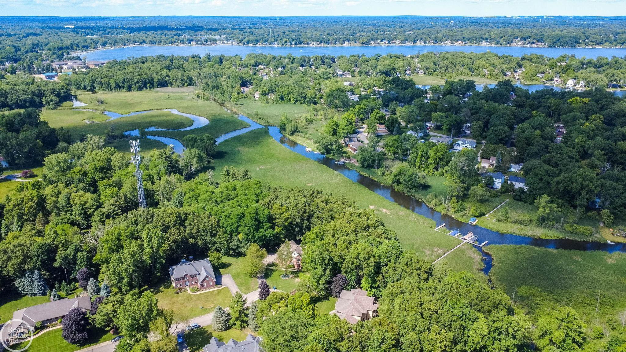 5426 Murray Court, Waterford, MI 48327 — Photo 91