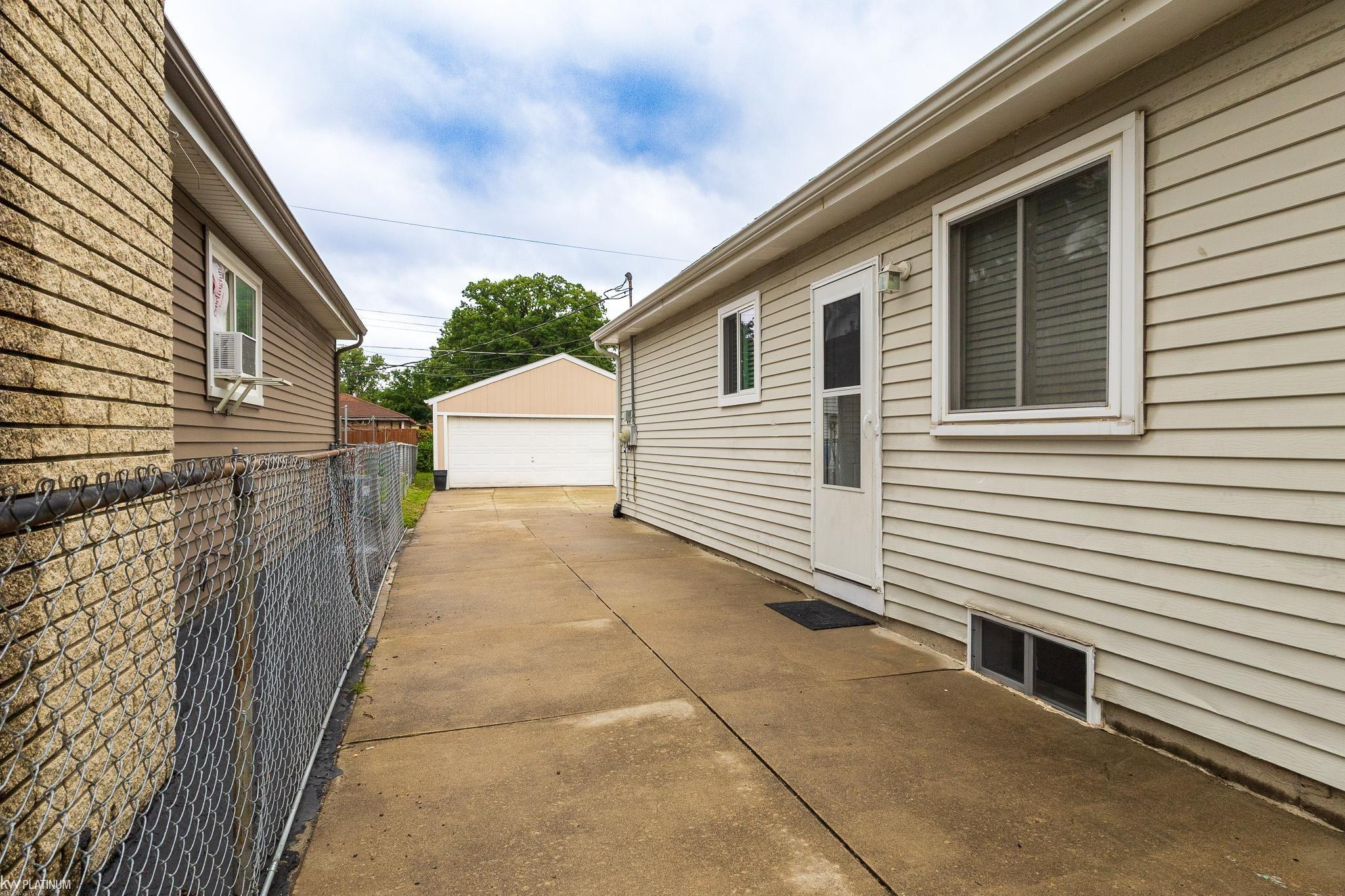 4153 NORBERT Street, Warren, MI 48091 — Photo 41