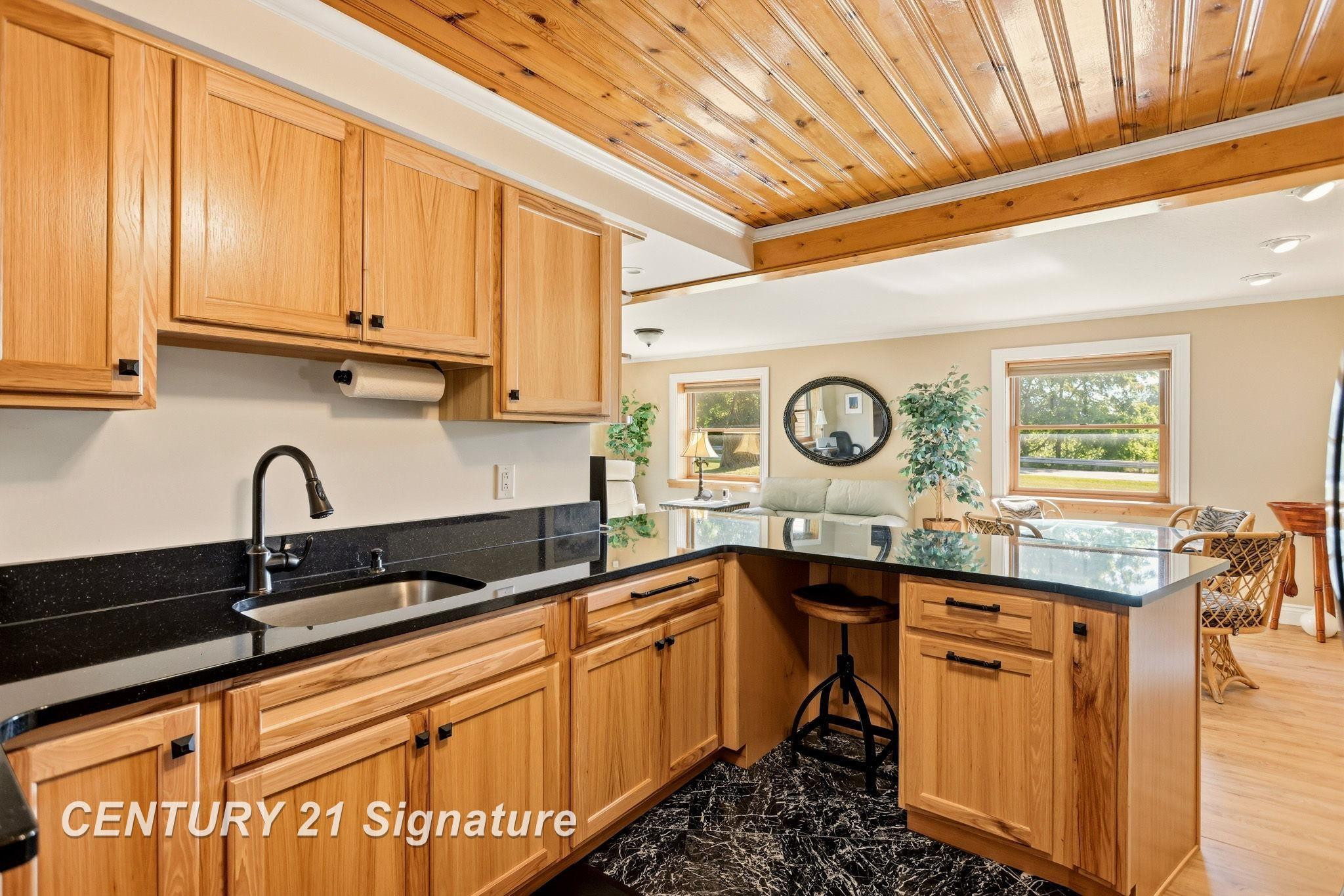 4065 N River Road, Freeland, MI 48623 — Photo 8