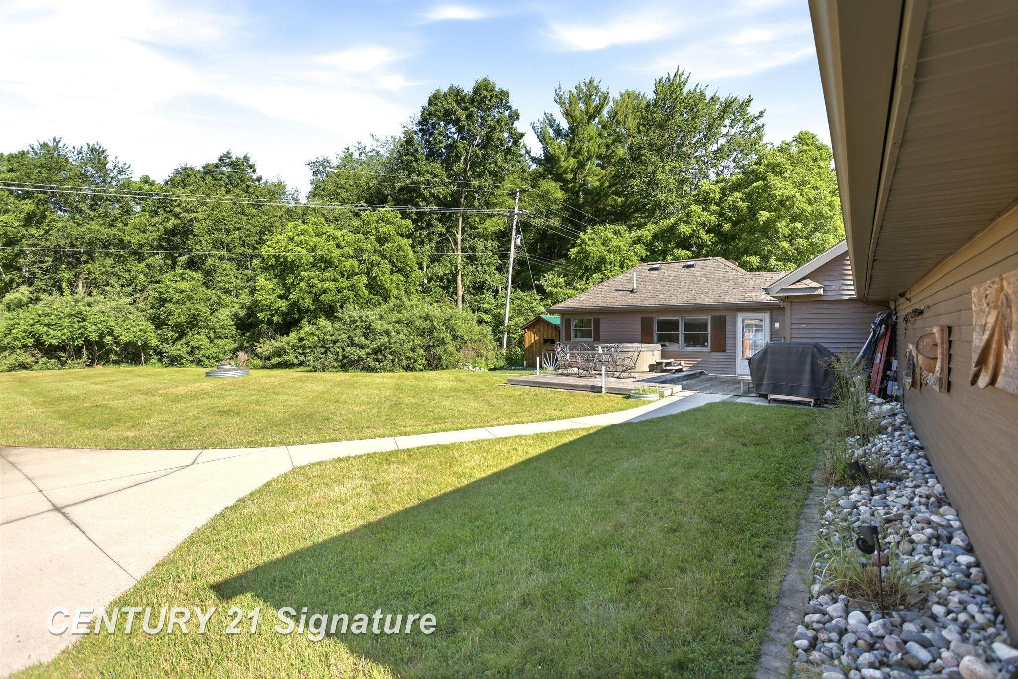 4065 N River Road, Freeland, MI 48623 — Photo 41