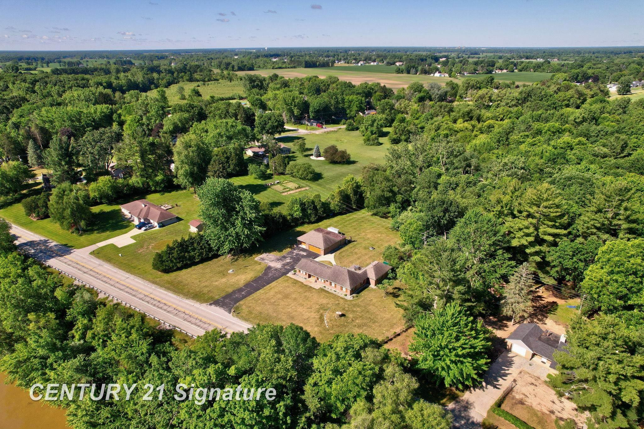4065 N River Road, Freeland, MI 48623 — Photo 44