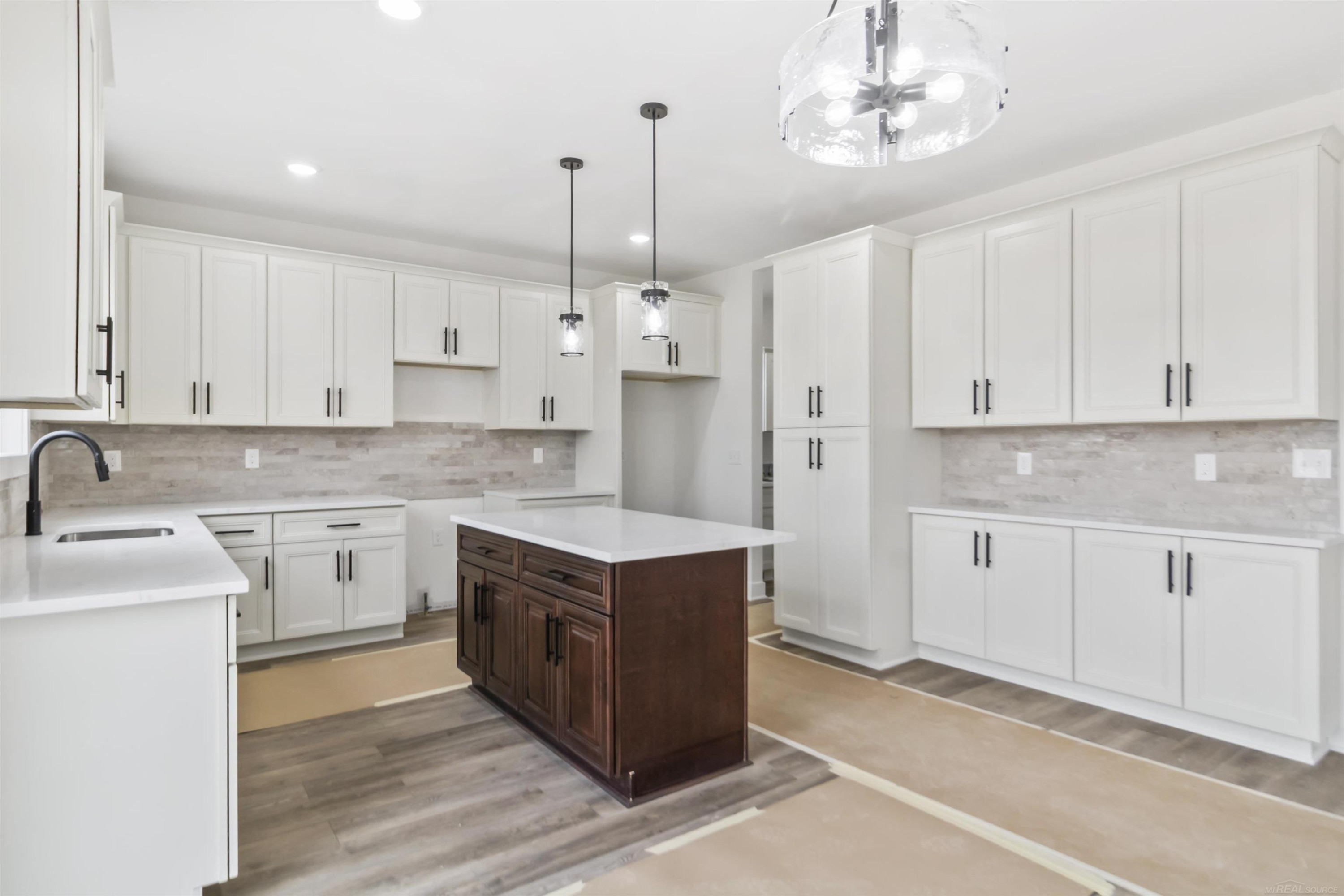 45537 Gable Drive, Macomb, MI 48088 — Photo 10