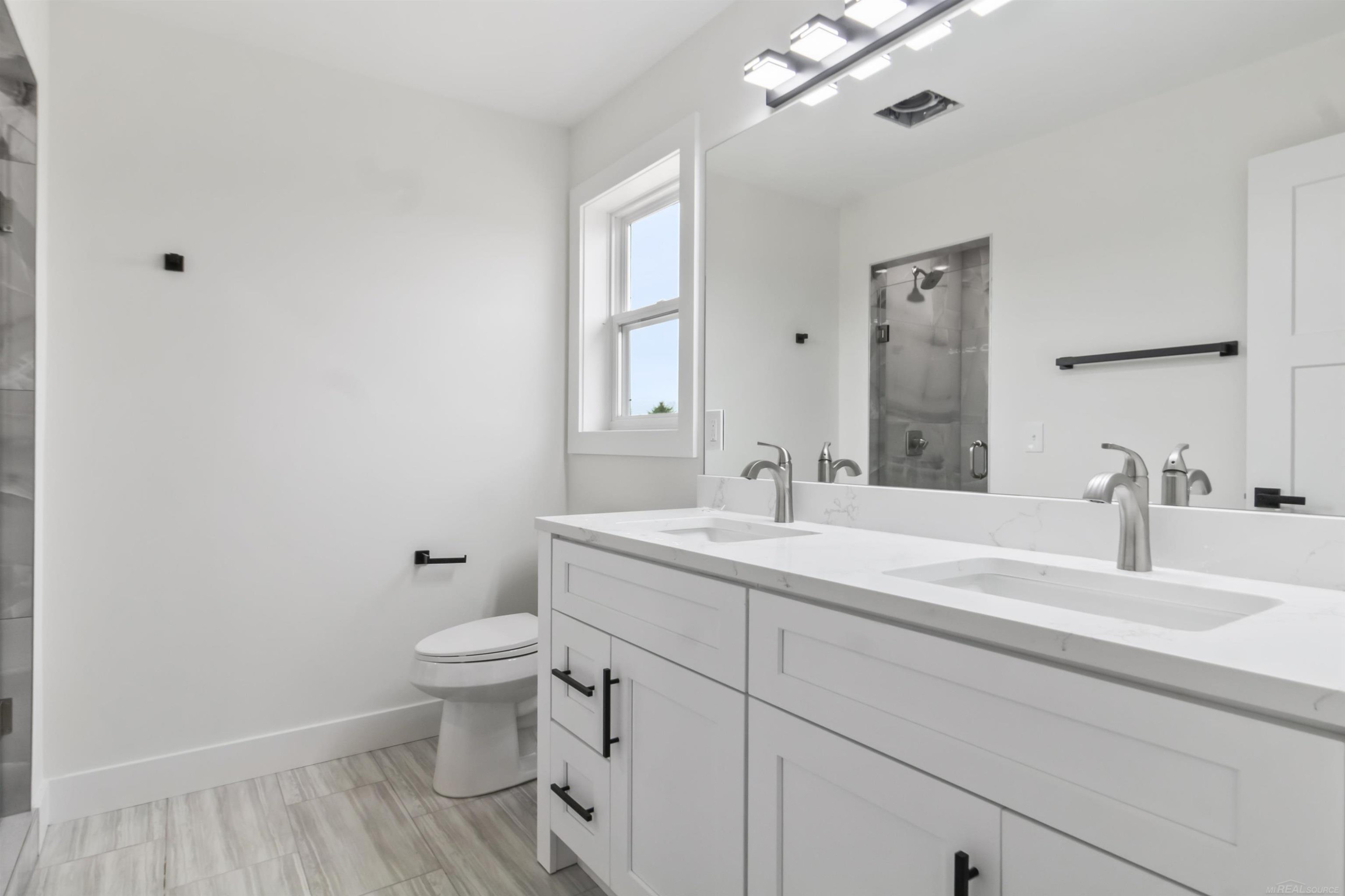 45537 Gable Drive, Macomb, MI 48088 — Photo 18