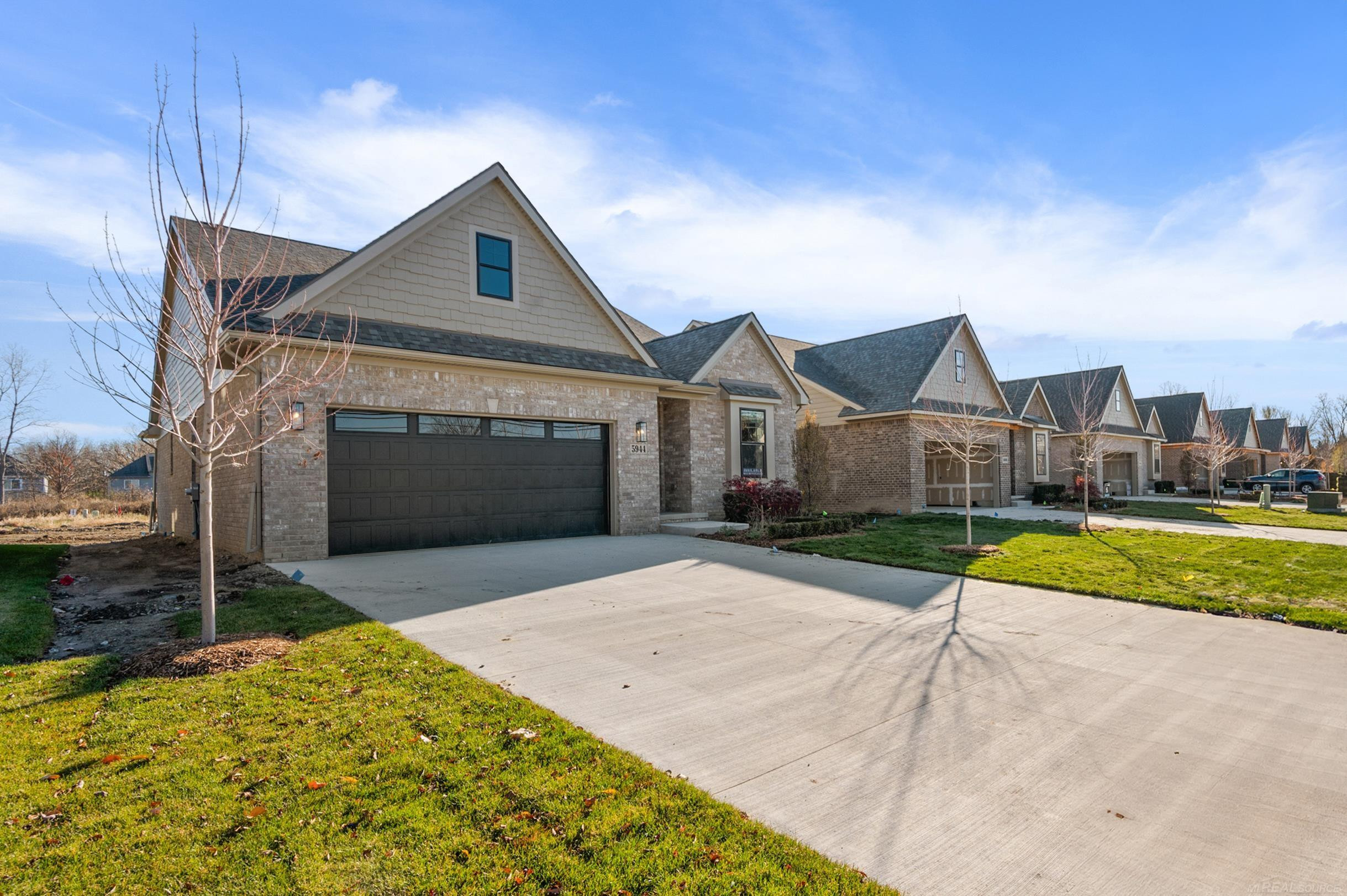 5944 Willow Grove Drive, Troy, MI 48085 — Photo 3