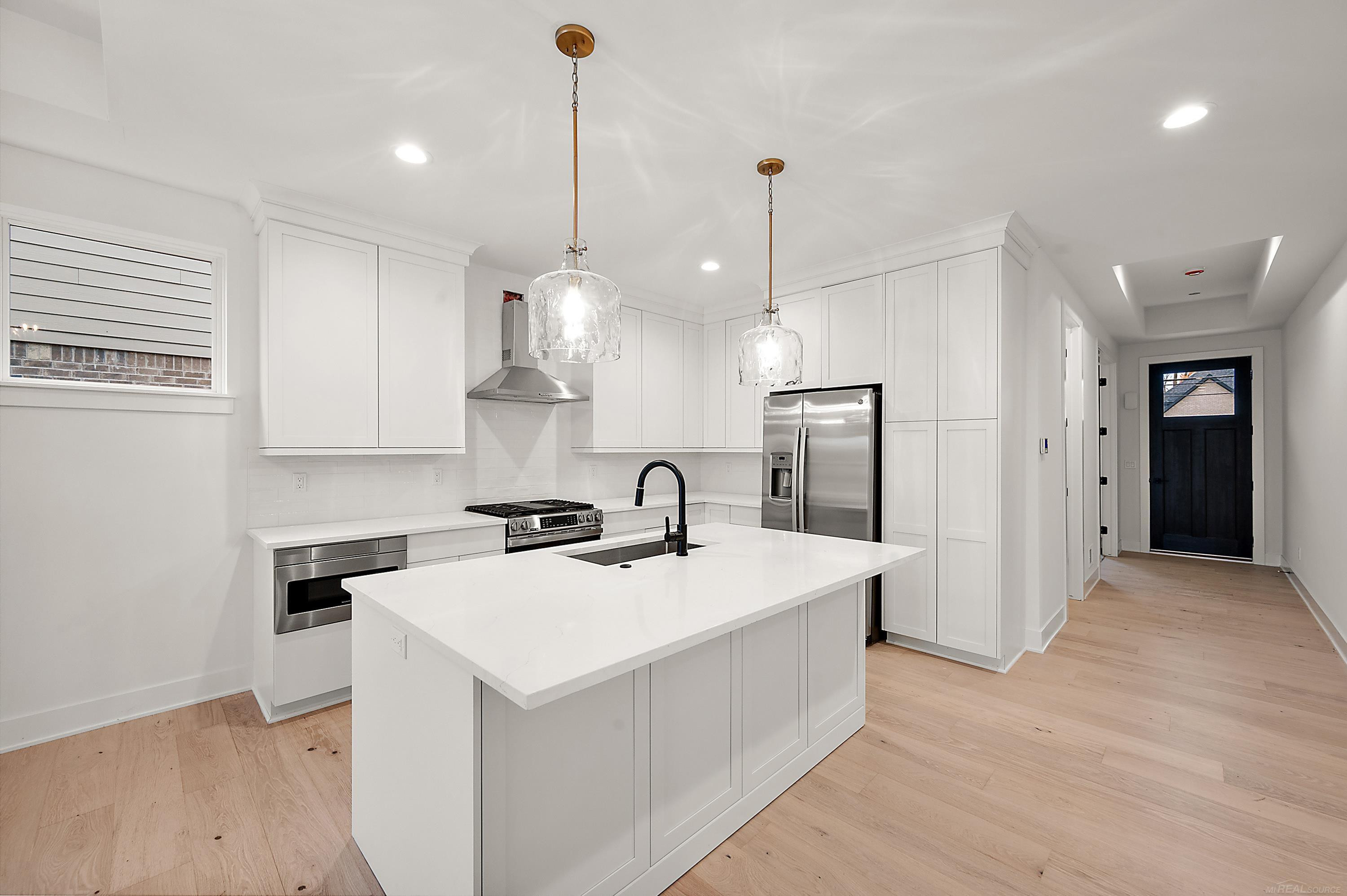 5944 Willow Grove Drive, Troy, MI 48085 — Photo 14
