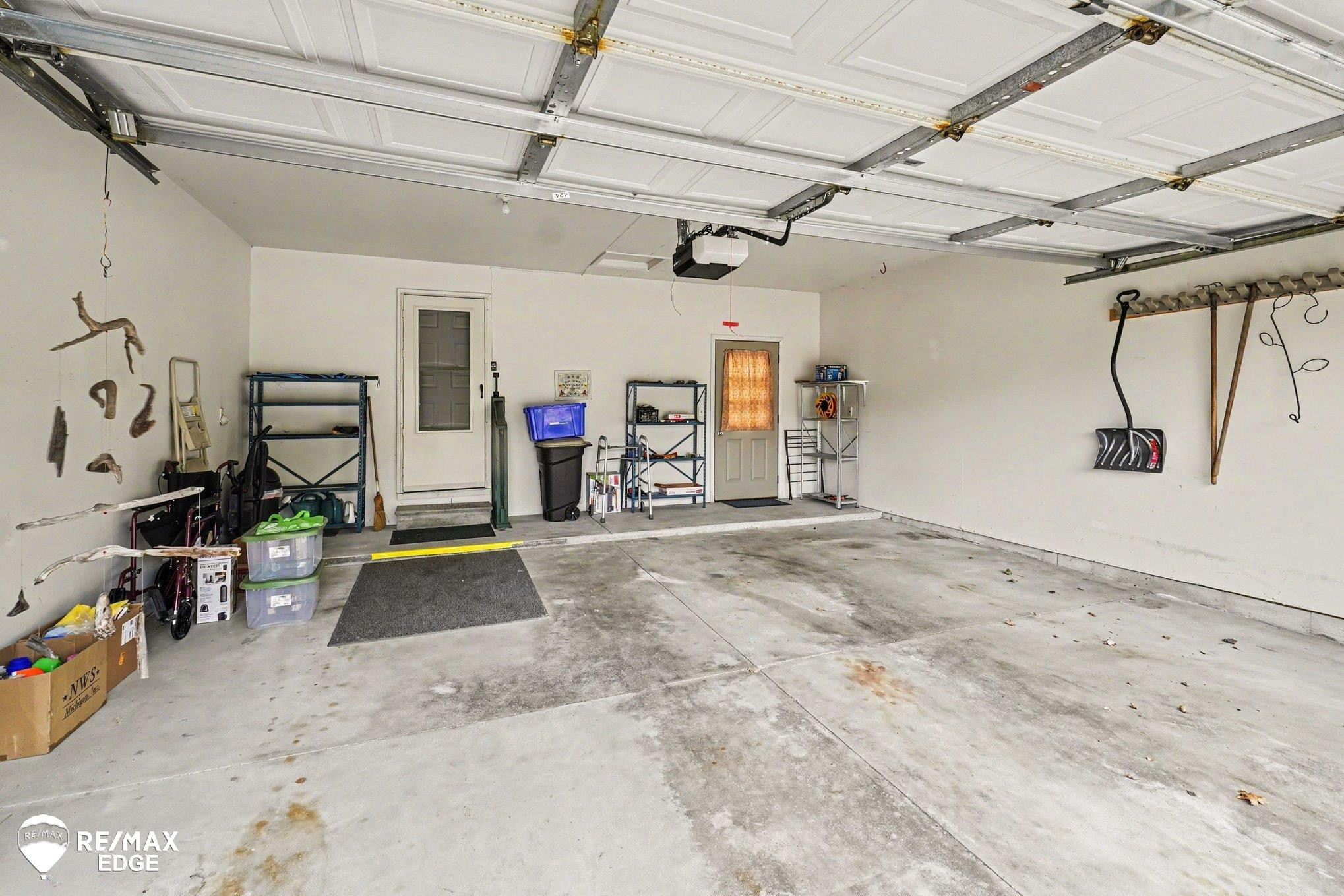 9606 Creek View Court, 107, Davison, MI 48423 — Photo 13