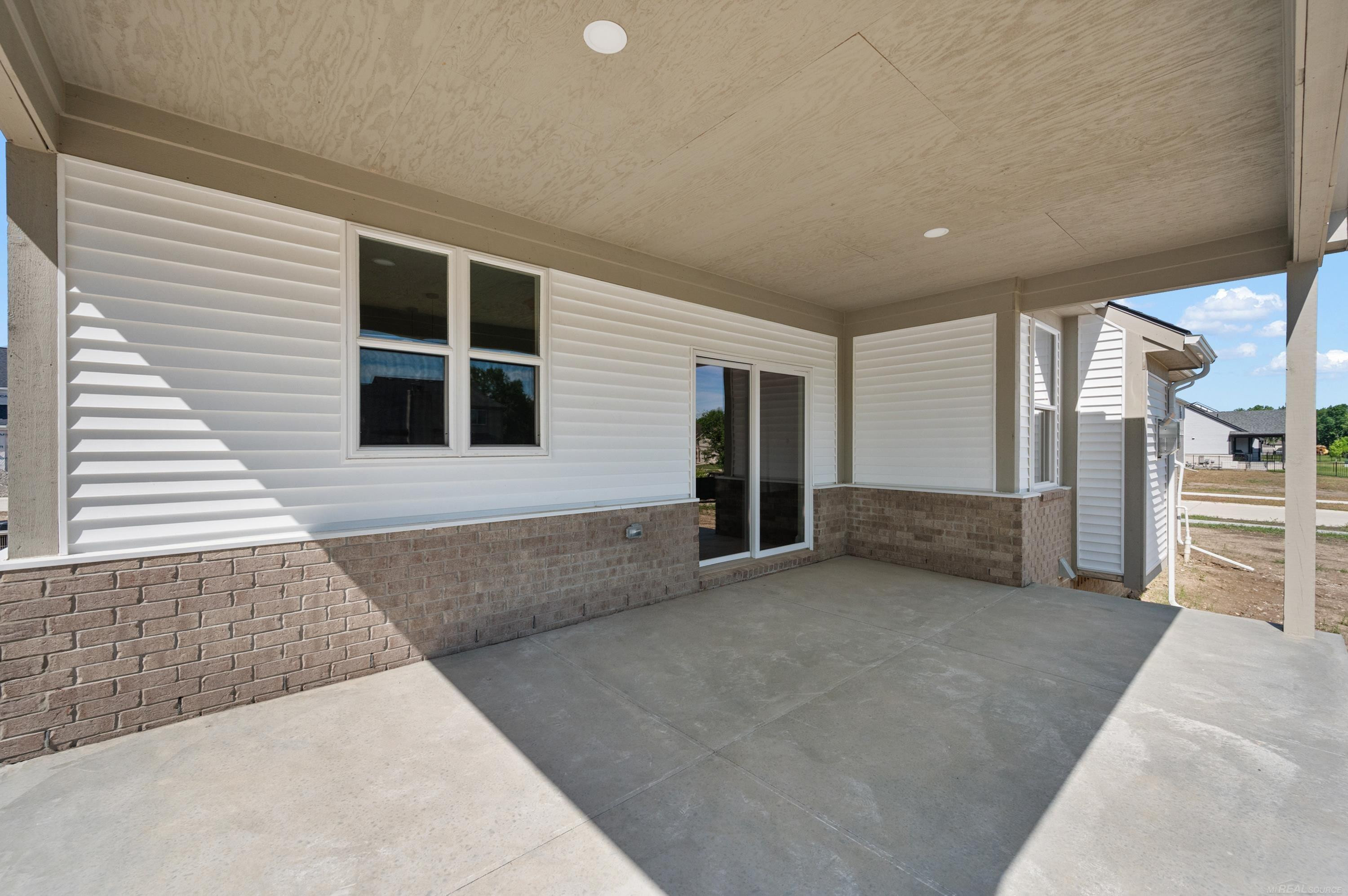 28324 Nadia Lane, Chesterfield, MI 48047 — Photo 41