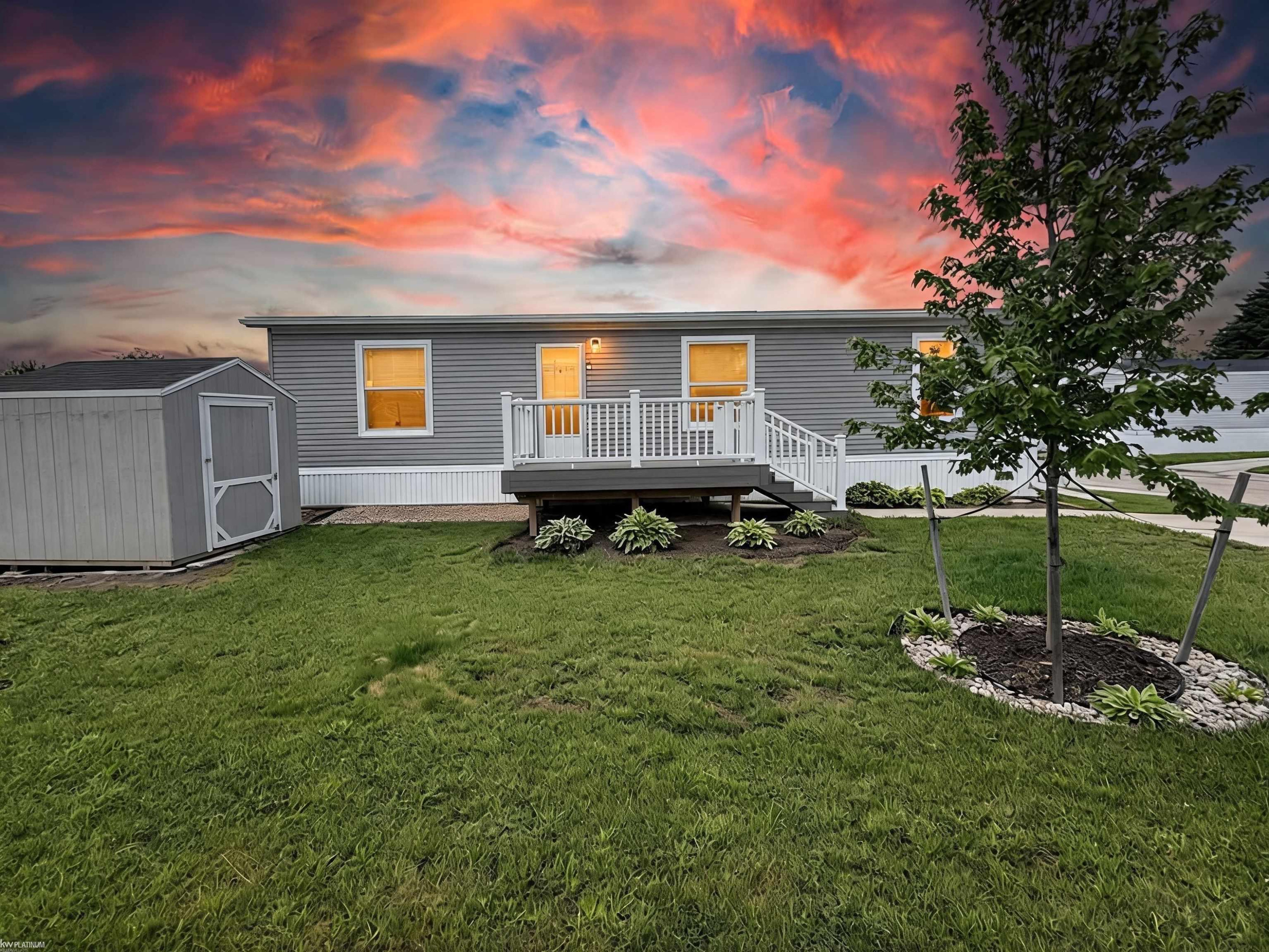 16228 Notre Dame Street, Clinton Twp, MI 48038
