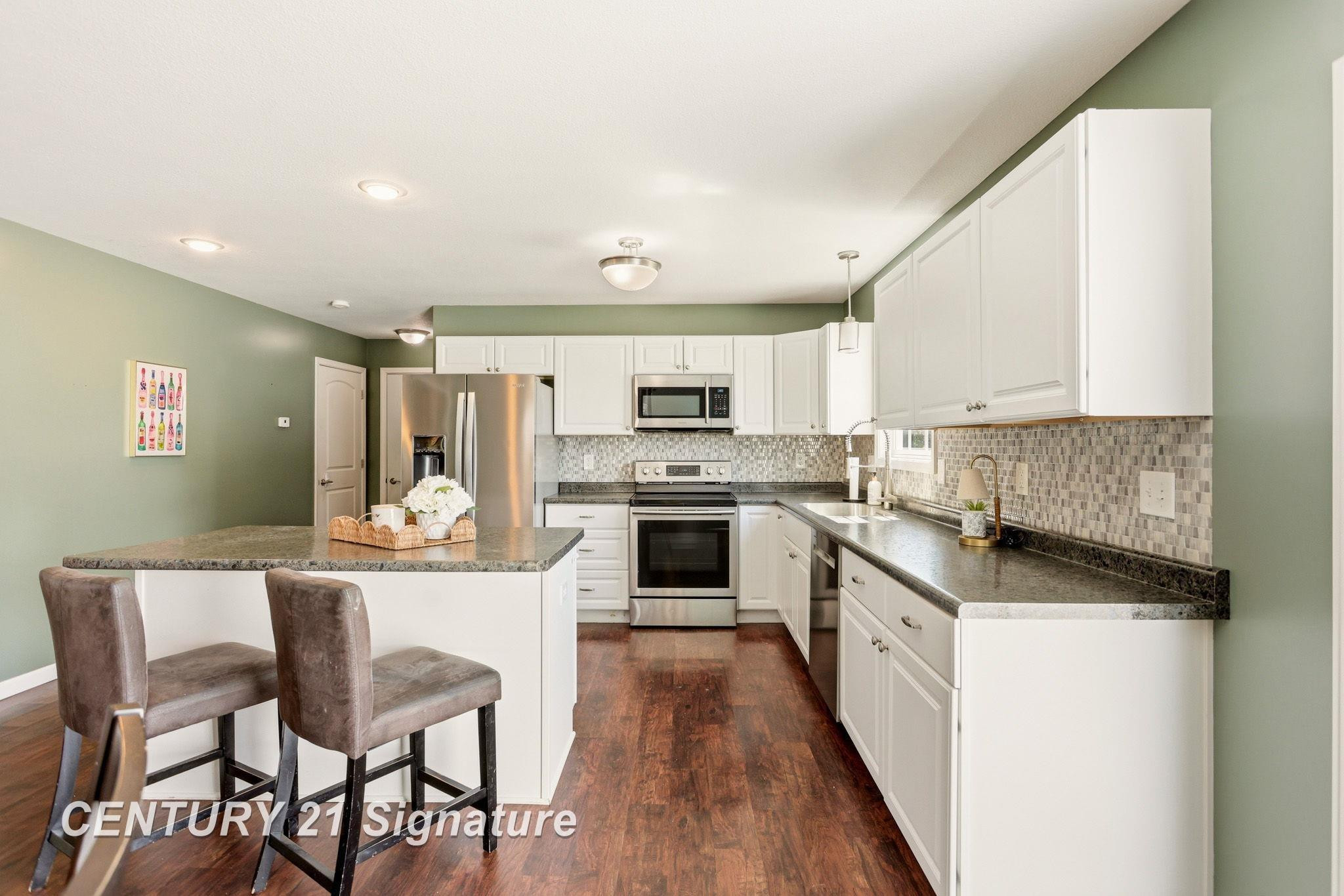8433 Waxwing Drive, Freeland, MI 48623 — Photo 18