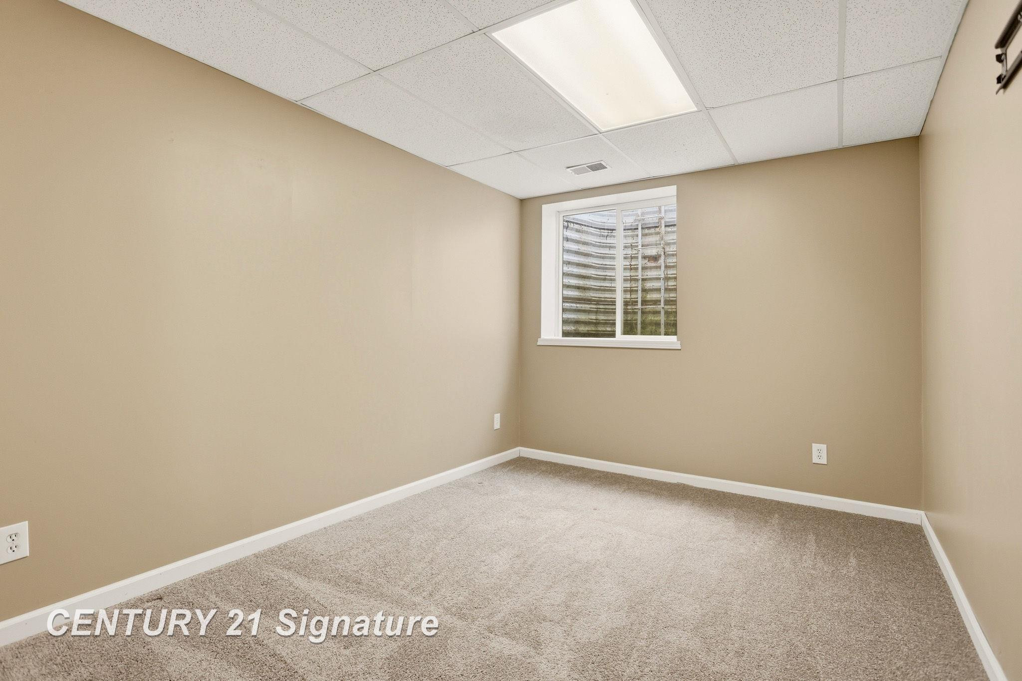 8433 Waxwing Drive, Freeland, MI 48623 — Photo 33