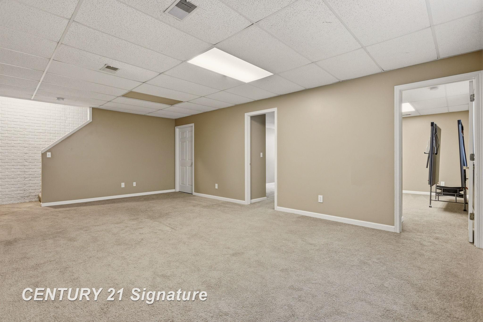 8433 Waxwing Drive, Freeland, MI 48623 — Photo 34