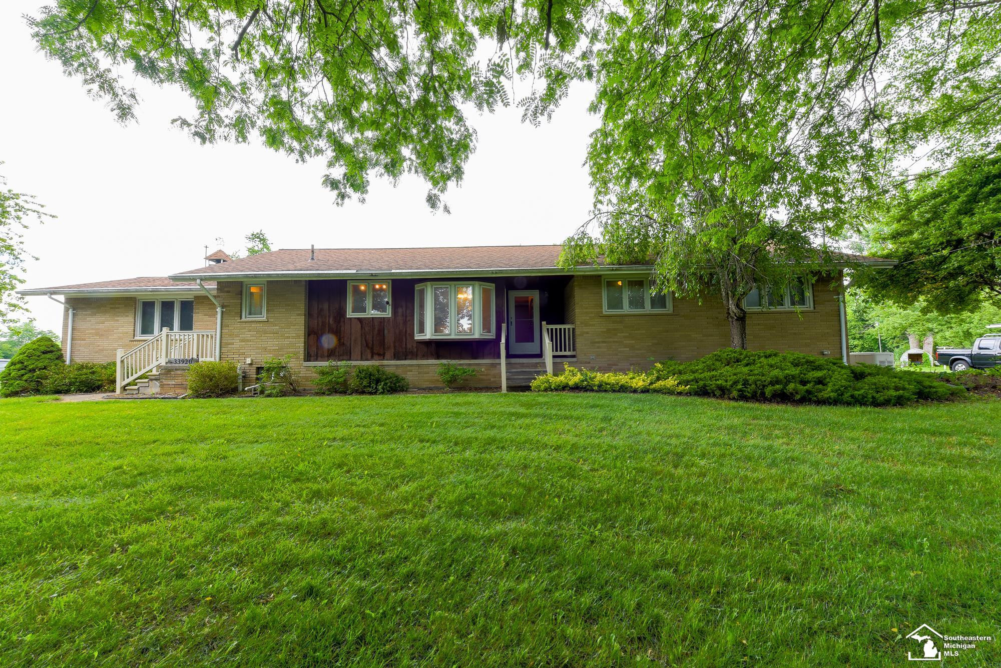 33920 Huron River Drive, New Boston, MI 48164