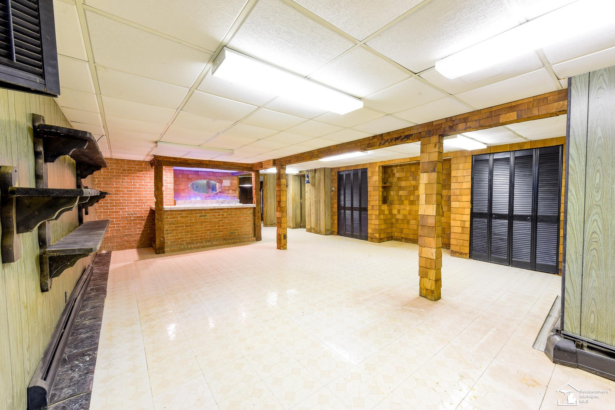 33920 Huron River Drive, New Boston, MI 48164 — Photo 29