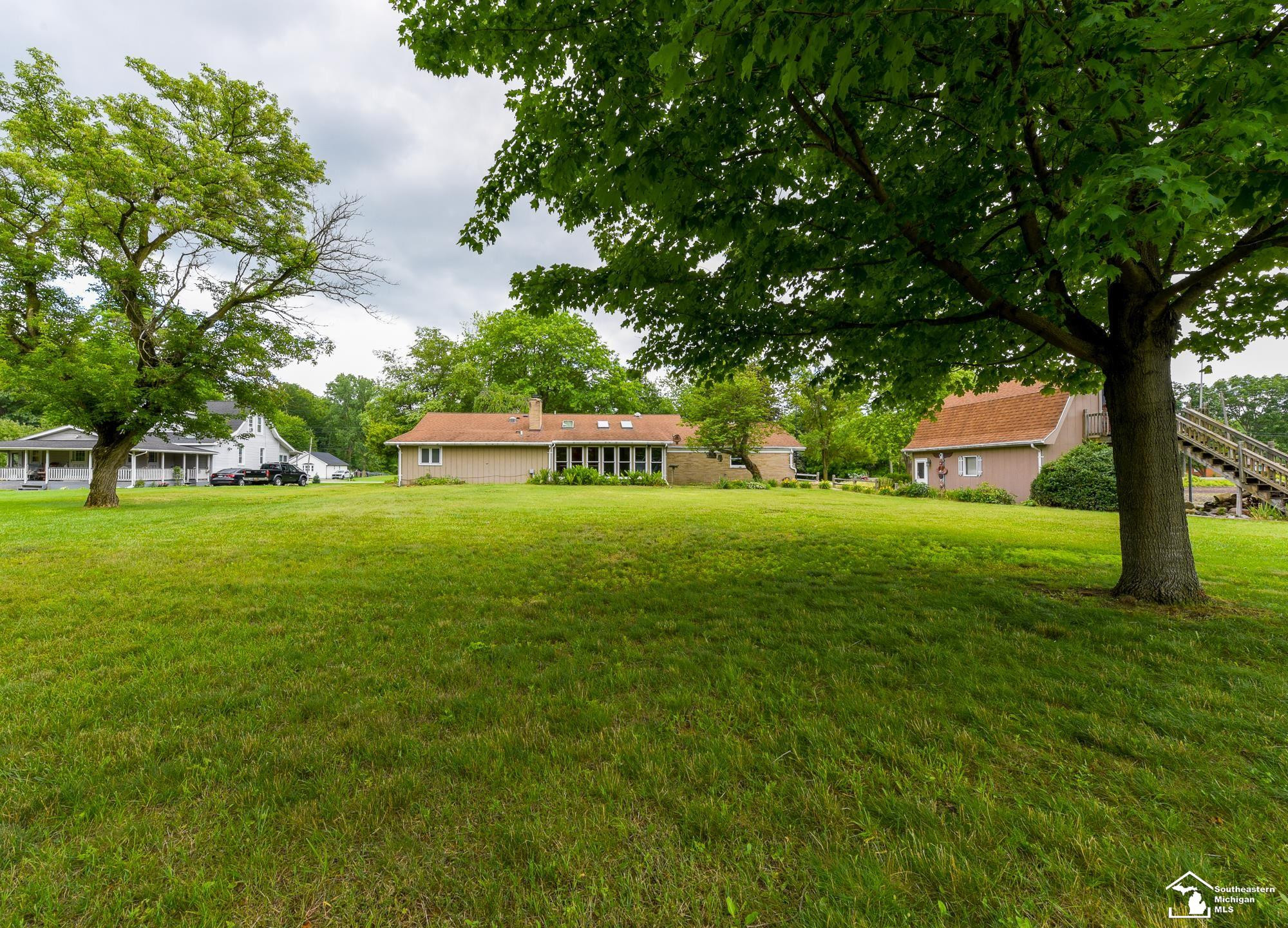 33920 Huron River Drive, New Boston, MI 48164 — Photo 41