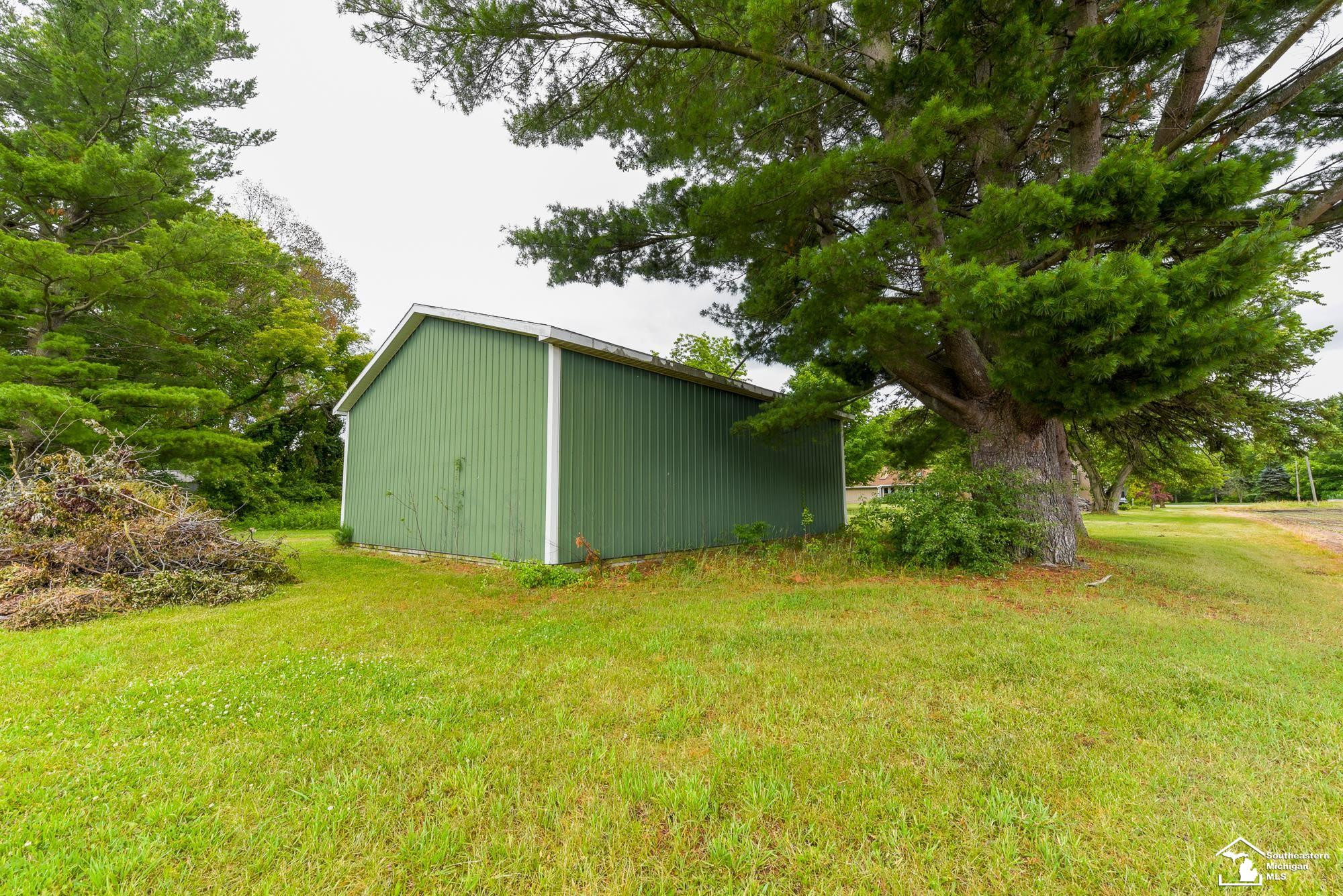 33920 Huron River Drive, New Boston, MI 48164 — Photo 44