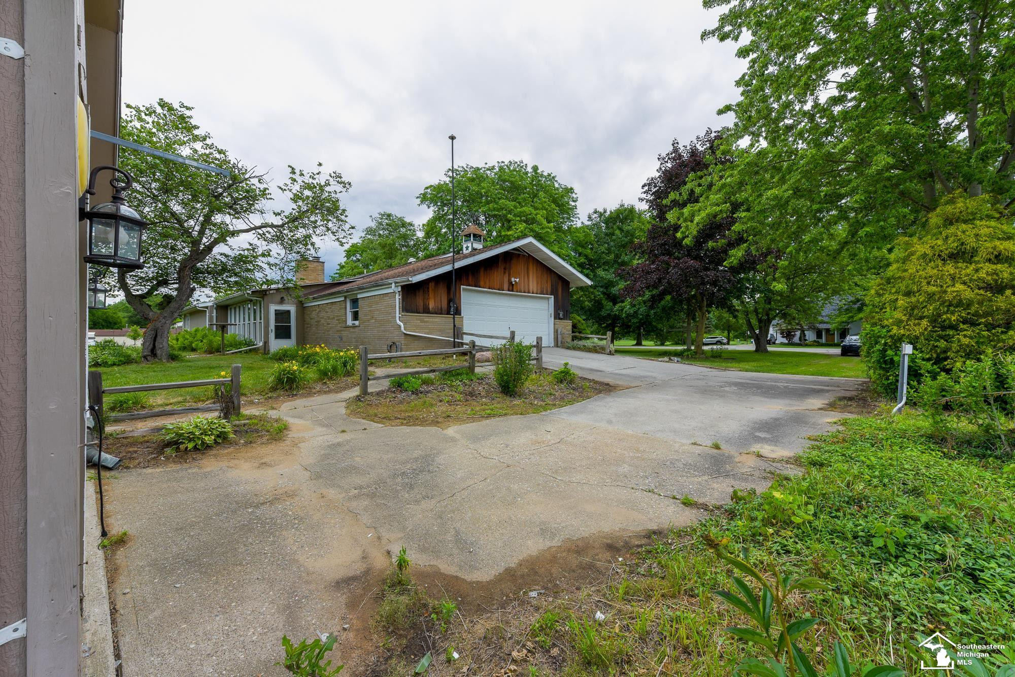 33920 Huron River Drive, New Boston, MI 48164 — Photo 47