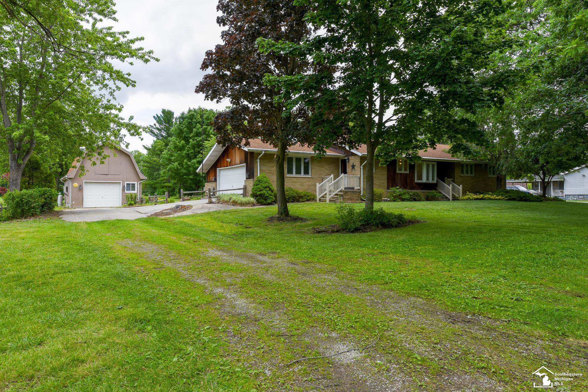 33920 Huron River Drive, New Boston, MI 48164 — Photo 49
