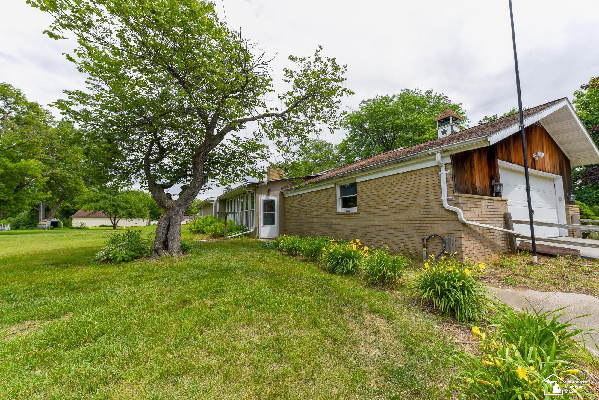 33920 Huron River Drive, New Boston, MI 48164 — Photo 50