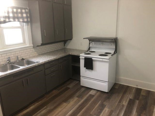 426 E Williams Street, Owosso, MI 48867 — Photo 11