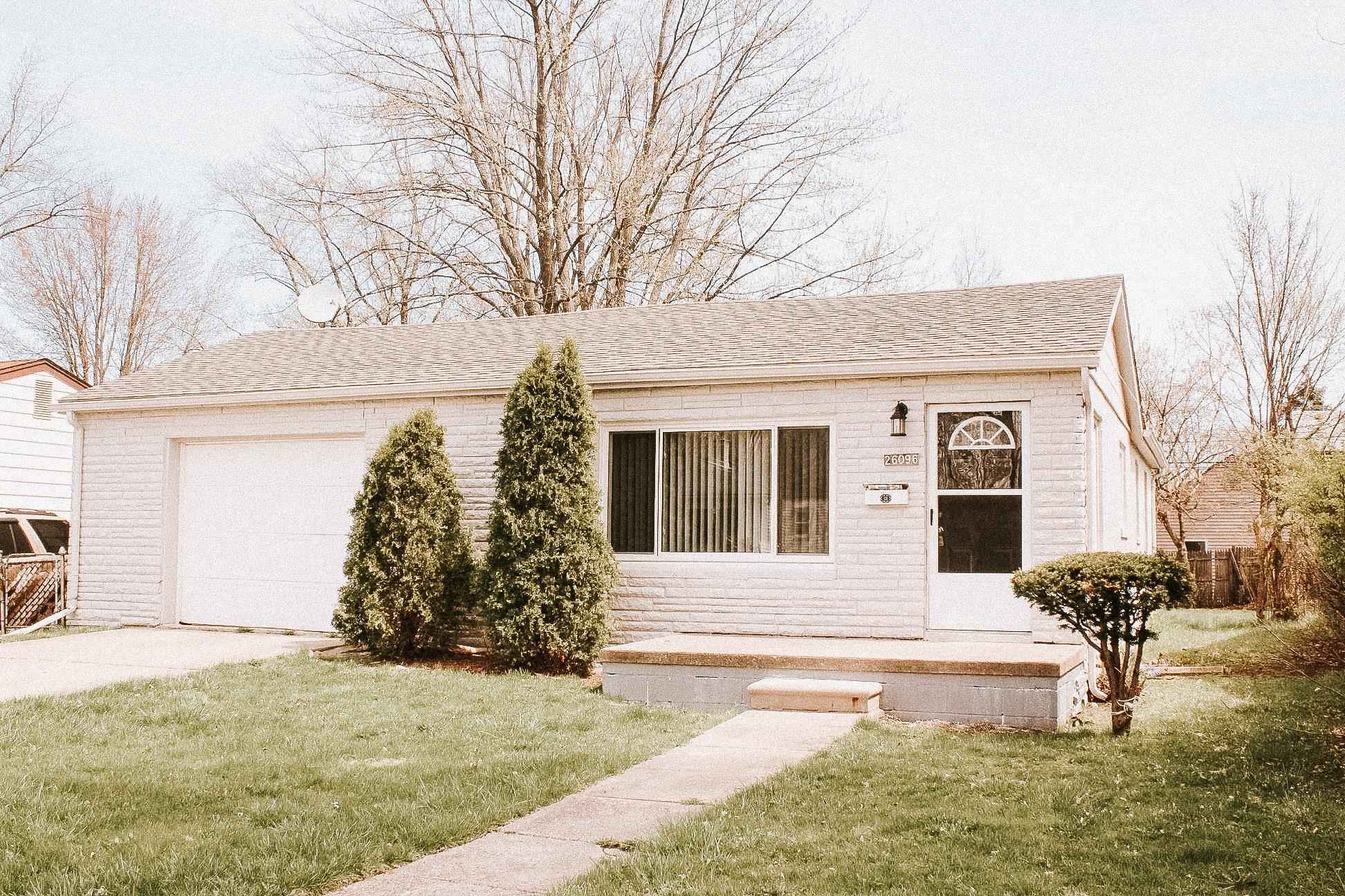 26096 Delton Street, MI 48071