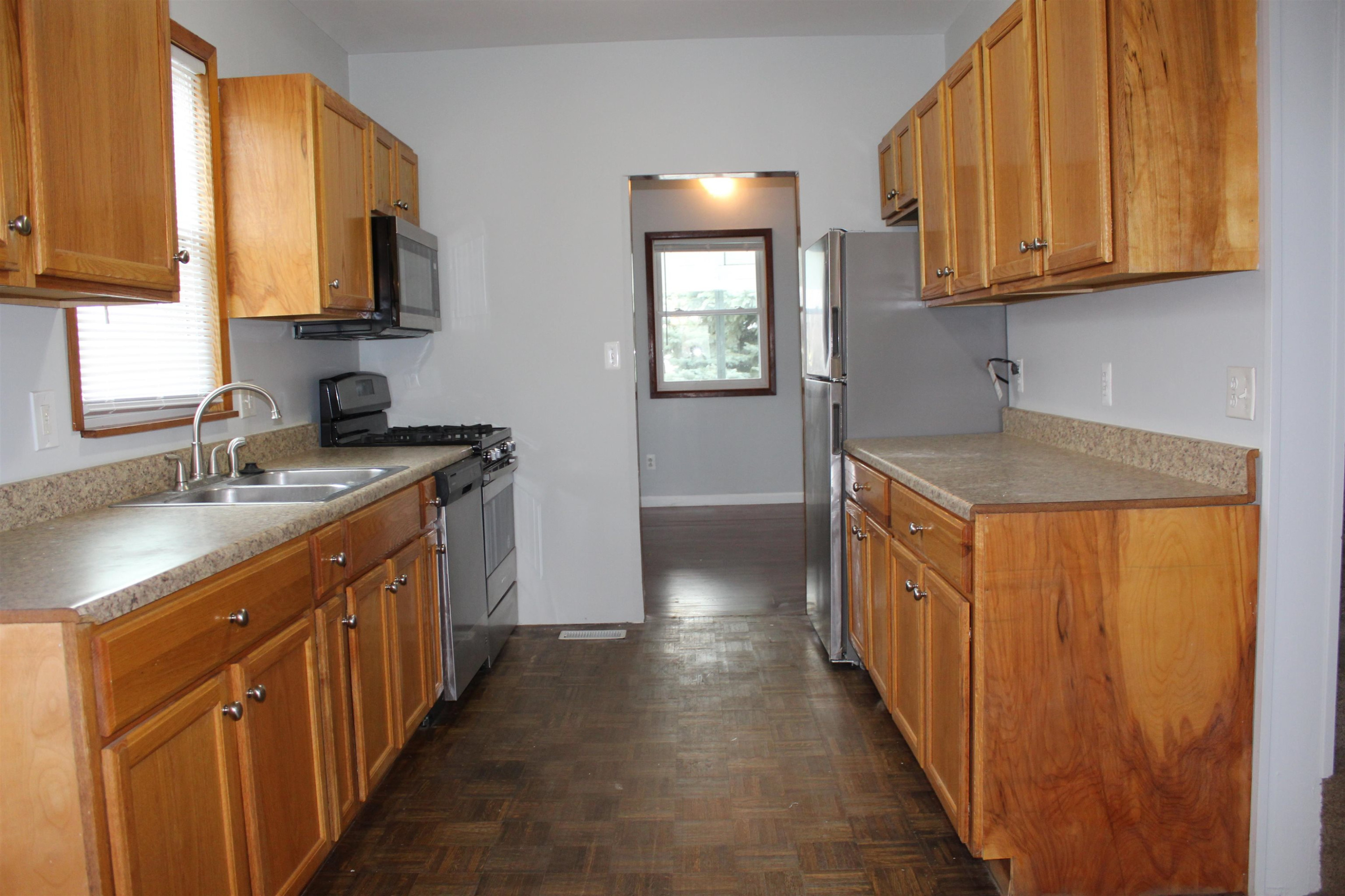 19537 E 12 Mile Road, Roseville, MI 48066 — Photo 4