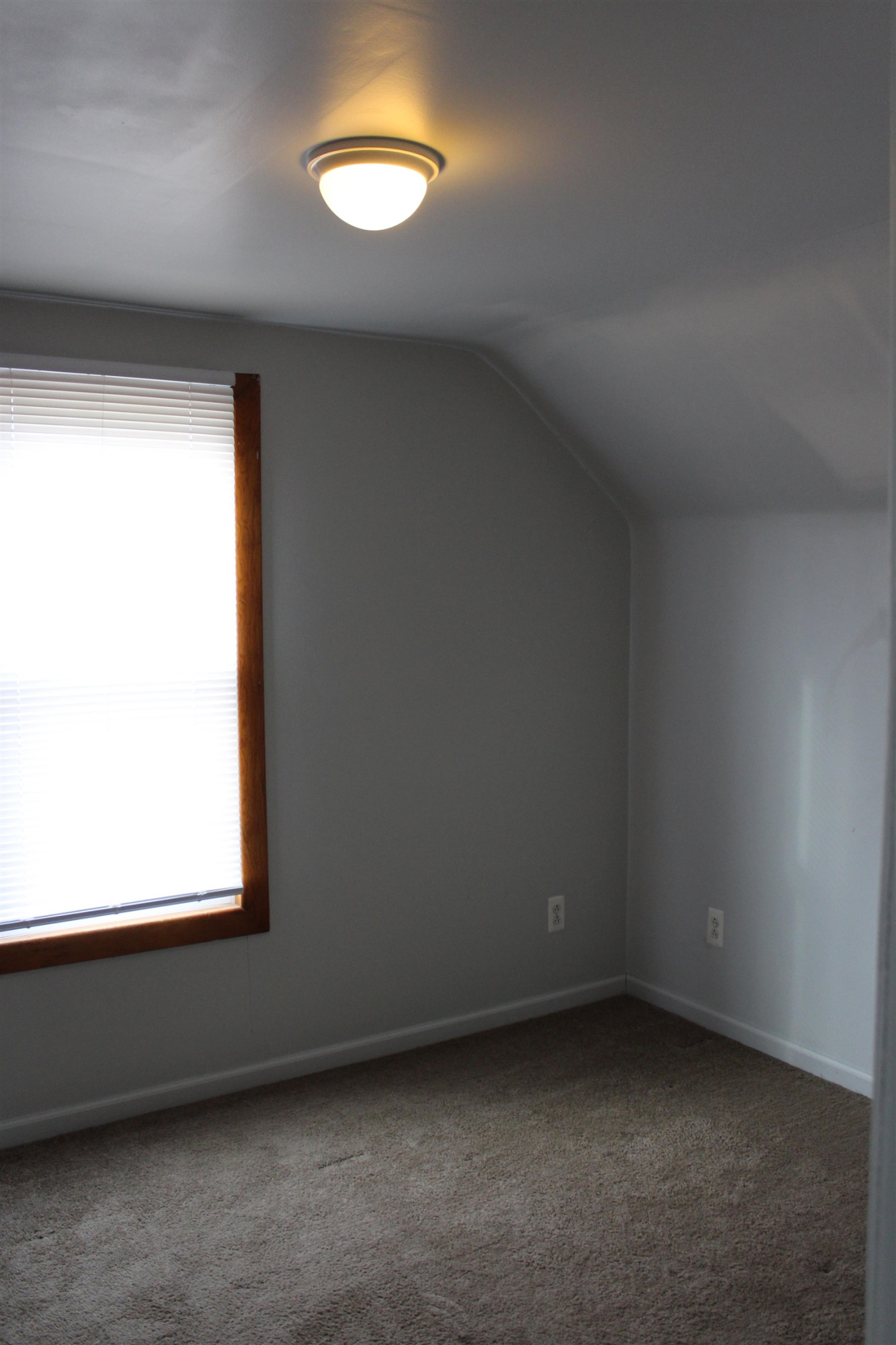 19537 E 12 Mile Road, Roseville, MI 48066 — Photo 10
