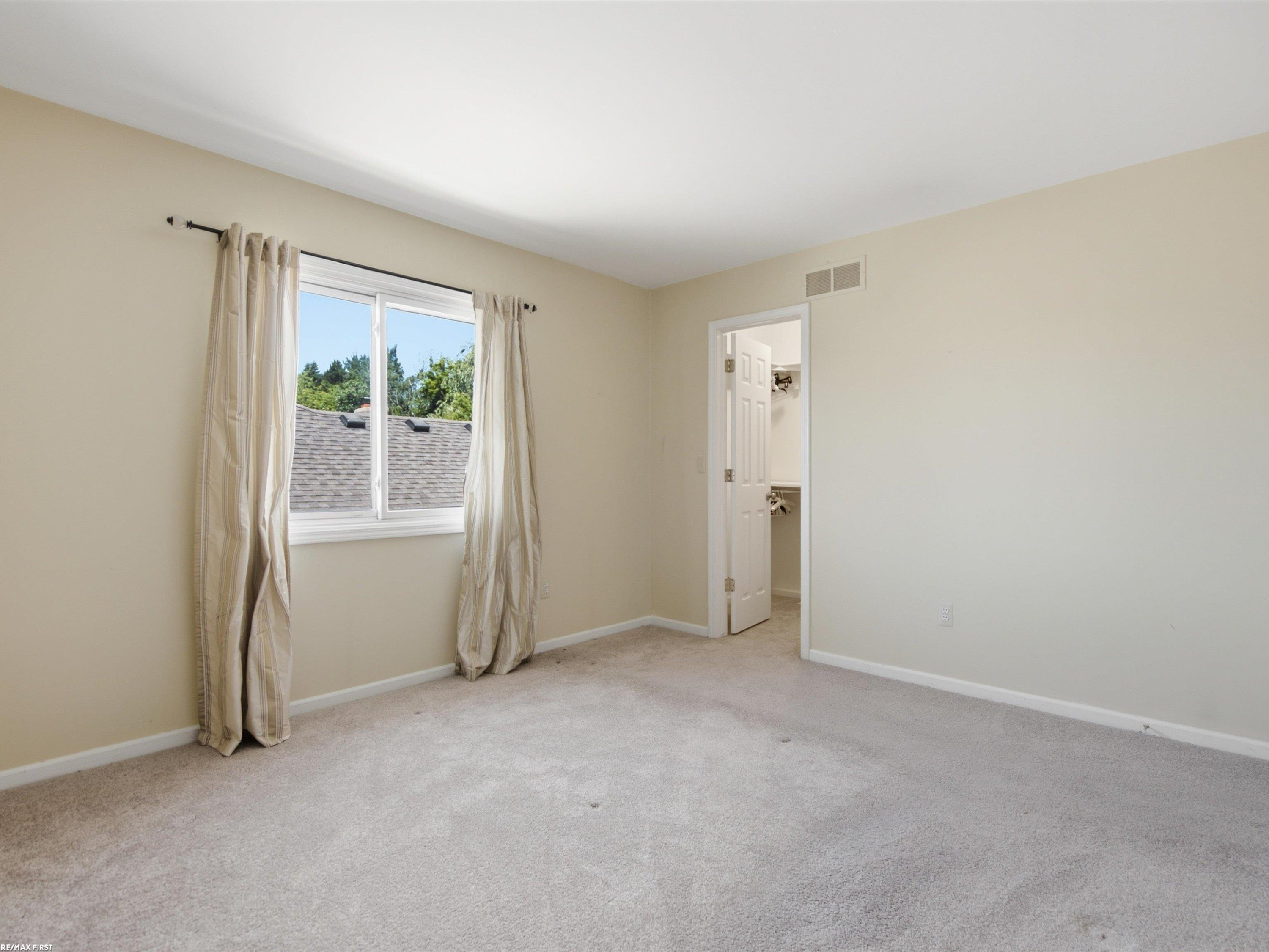 6737 Copper Creek Drive, Washington, MI — Photo 31
