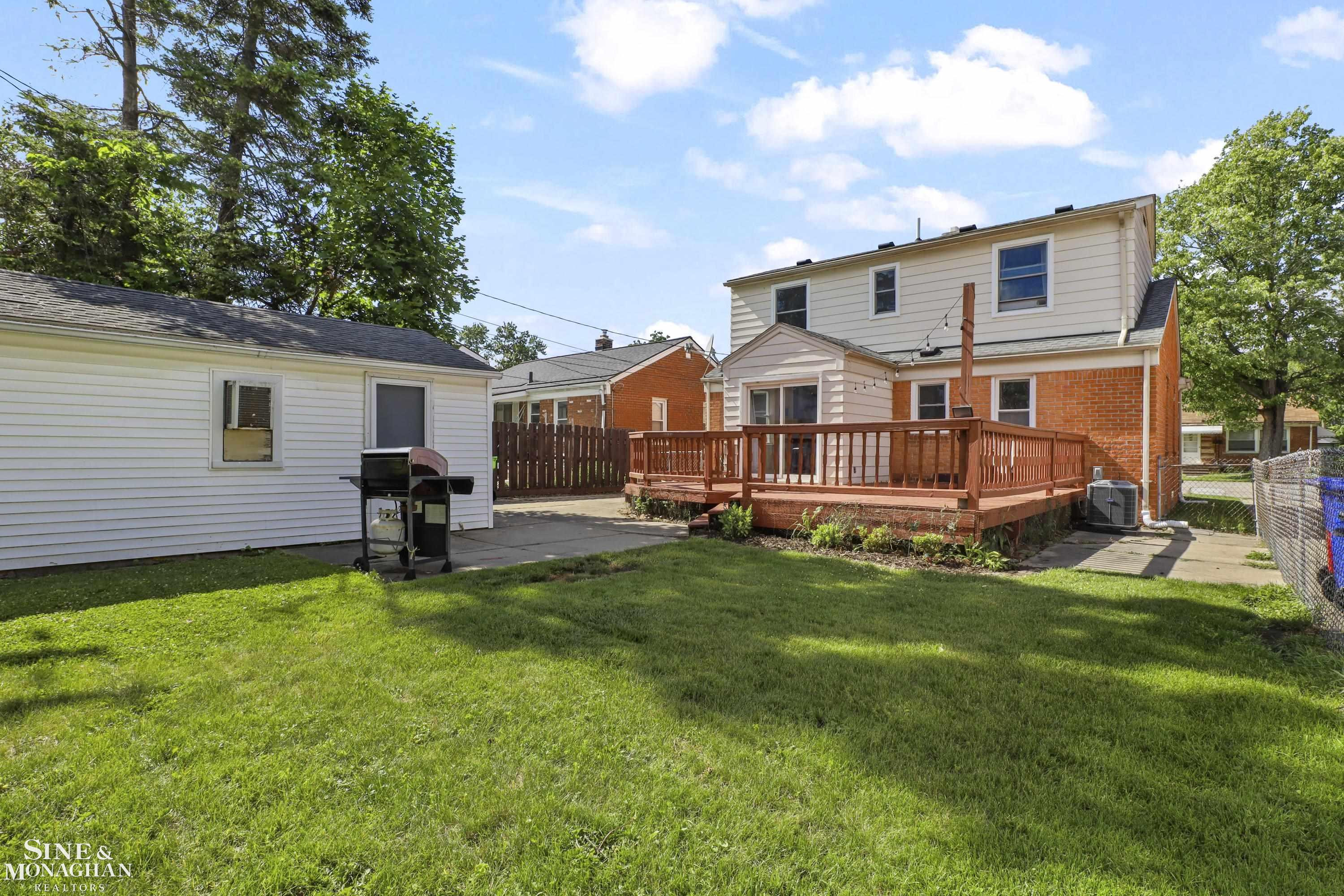 16532 Rosemary Street, Fraser, MI 48026 — Photo 36