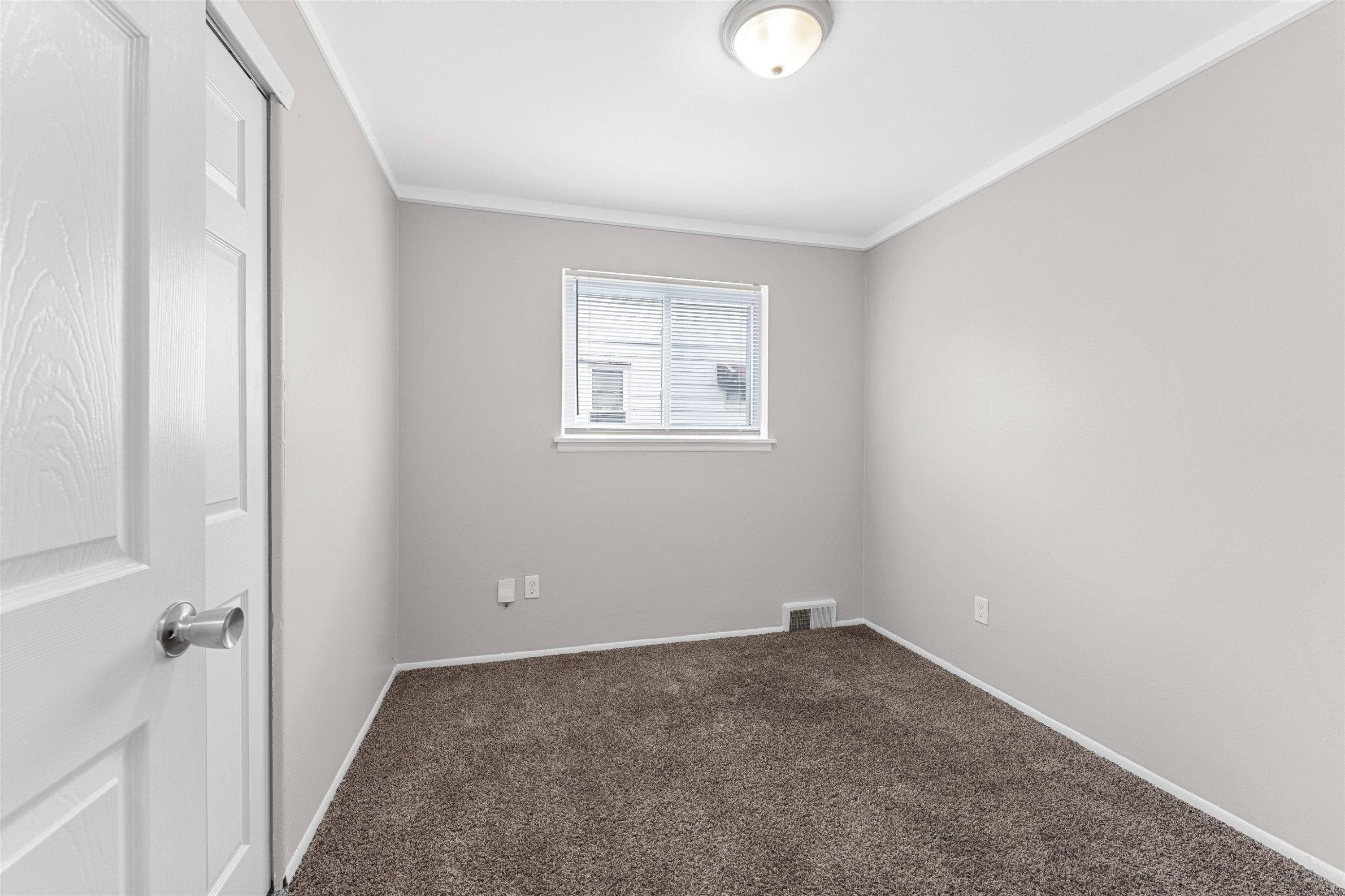 11043 Hupp Avenue, Warren, MI 48089 — Photo 10