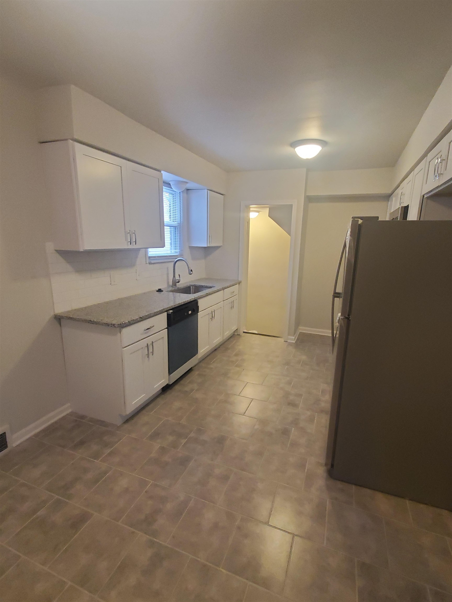 15687 Ash Avenue, Eastpointe, MI 48021 — Photo 5