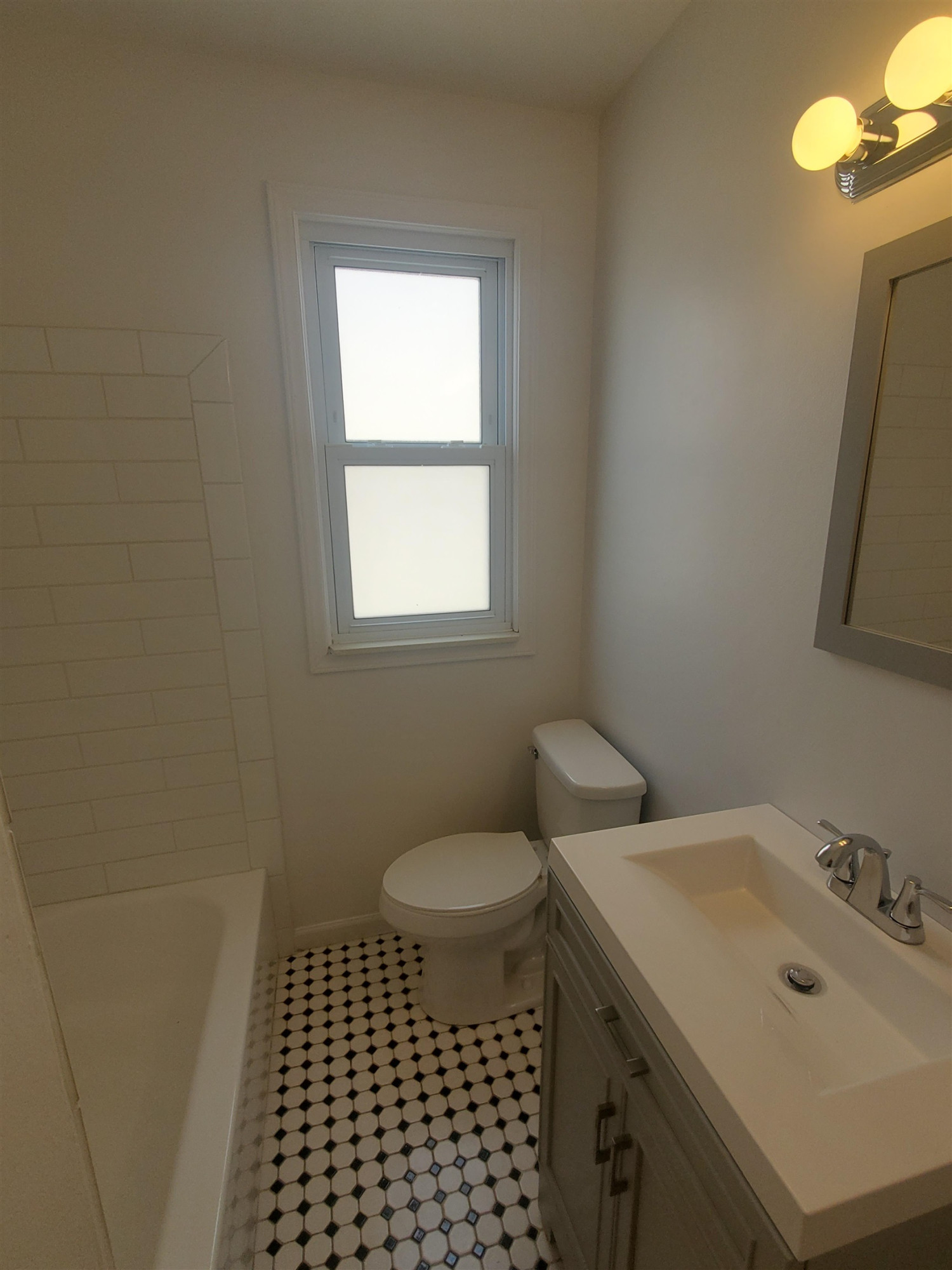 15687 Ash Avenue, Eastpointe, MI 48021 — Photo 9