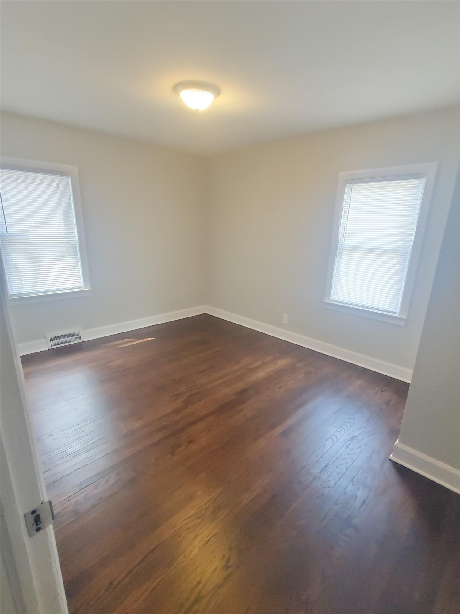 15687 Ash Avenue, Eastpointe, MI 48021 — Photo 13