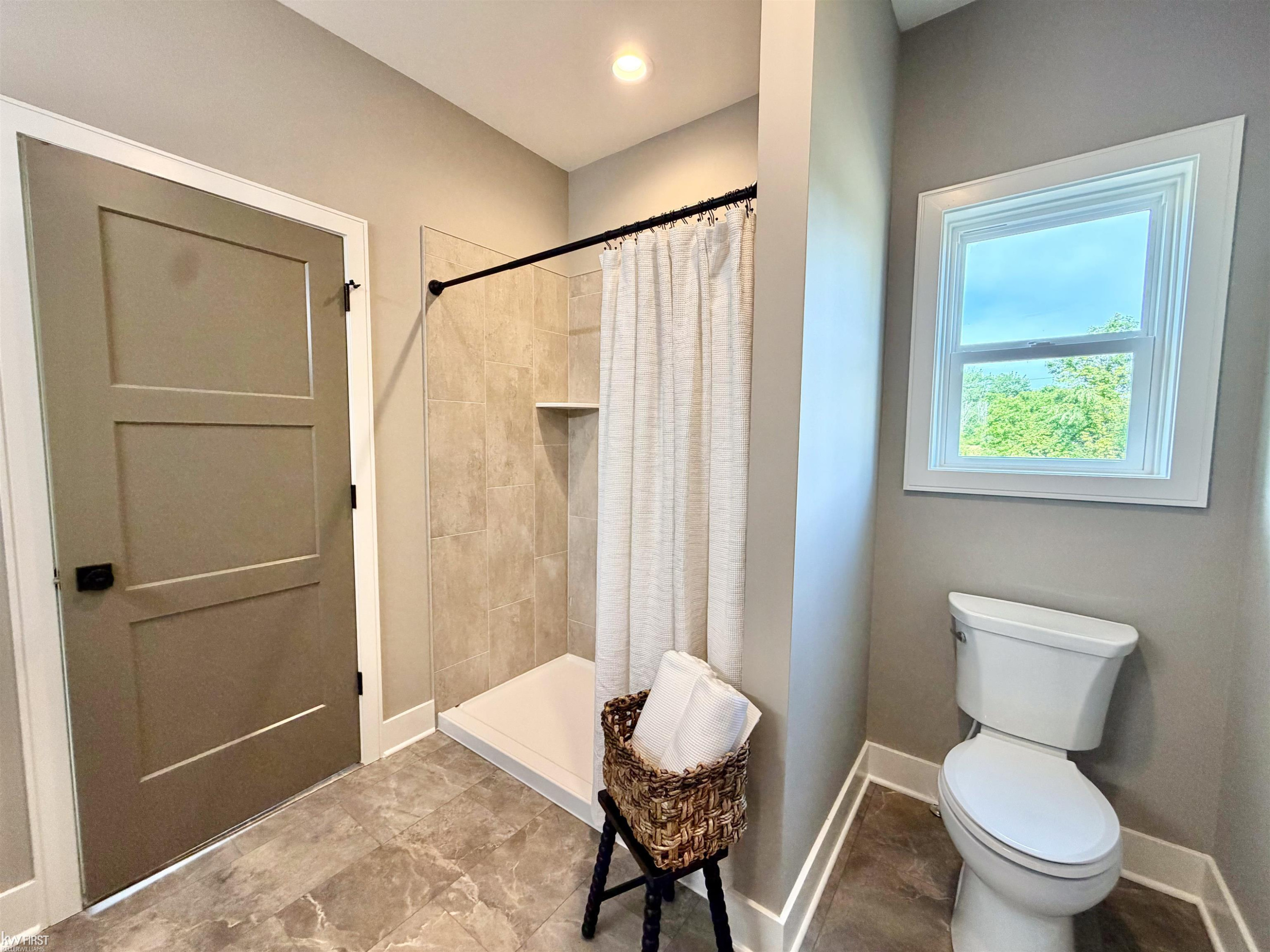 5483 Championship Drive, 34, Linden, MI 48451 — Photo 17