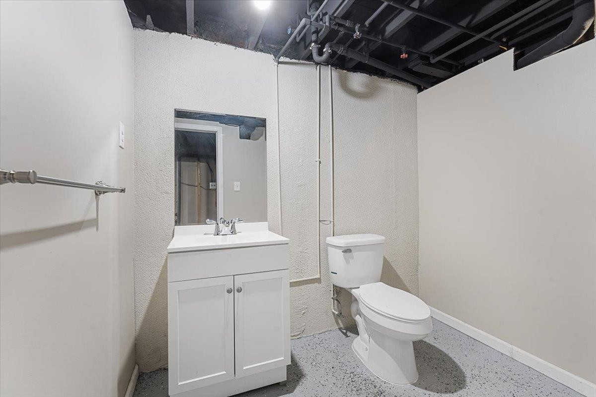23021 Almond Avenue, Eastpointe, MI 48021 — Photo 11
