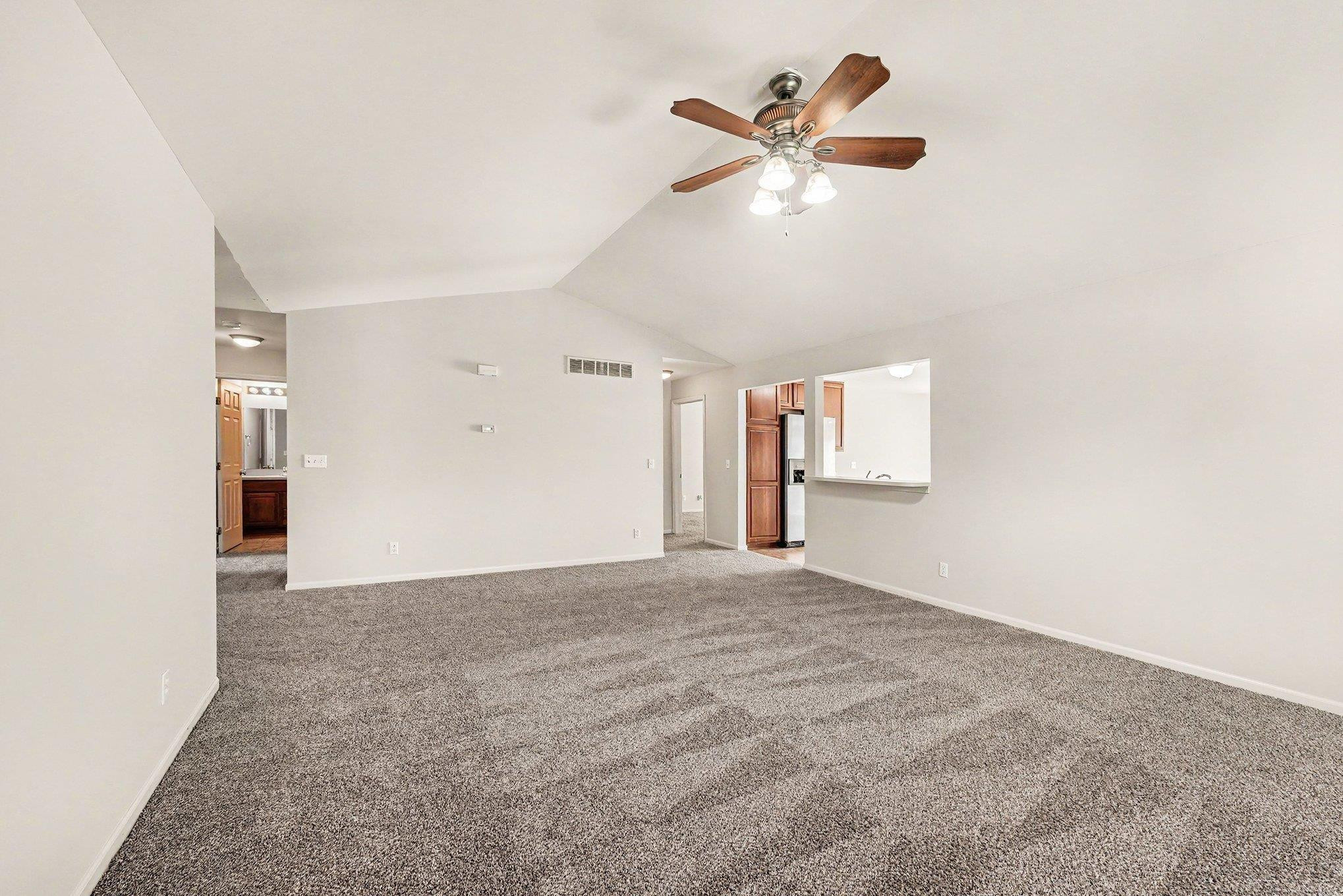 111 S Vista Drive, Auburn Hills, MI 48326 — Photo 8