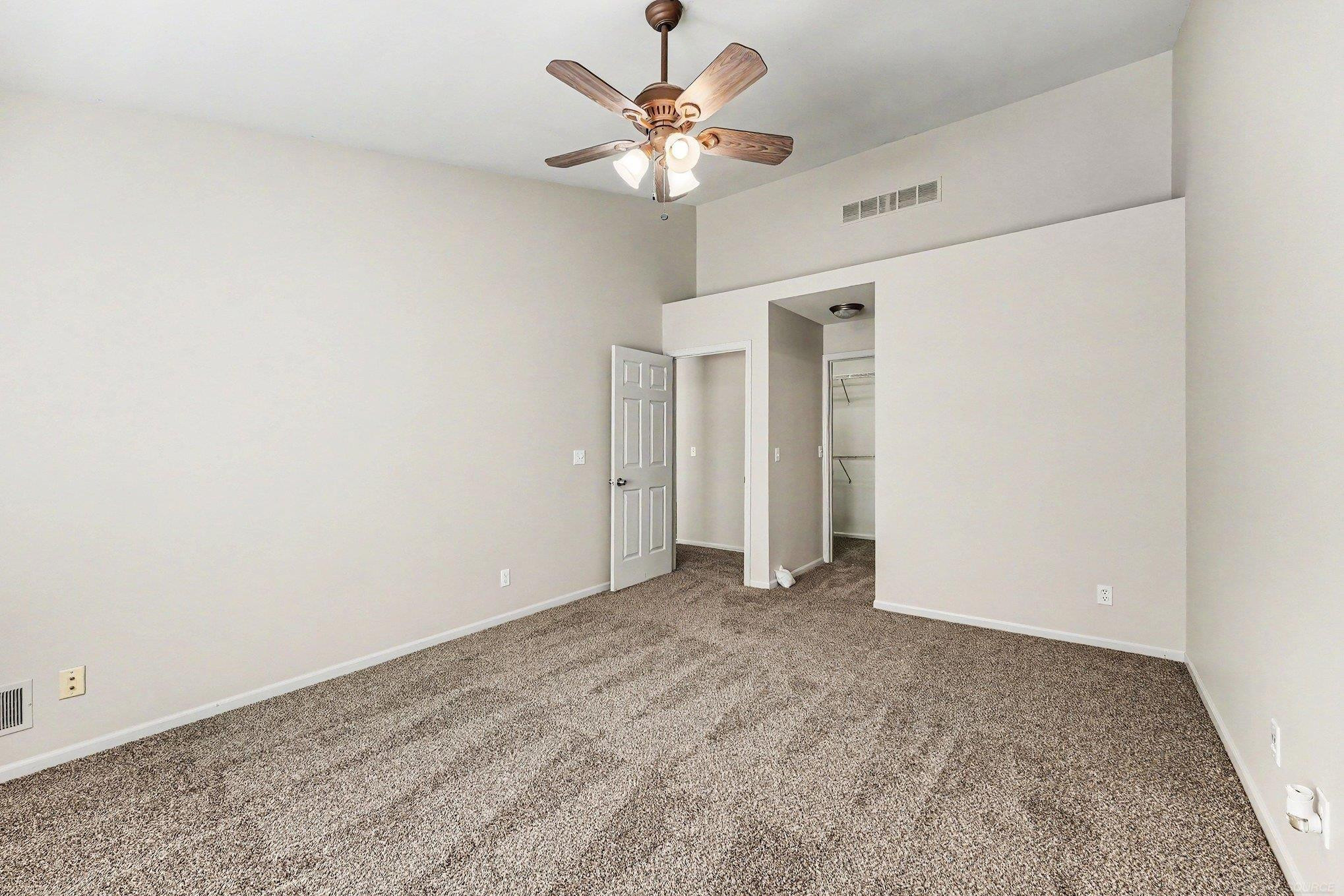 111 S Vista Drive, Auburn Hills, MI 48326 — Photo 15